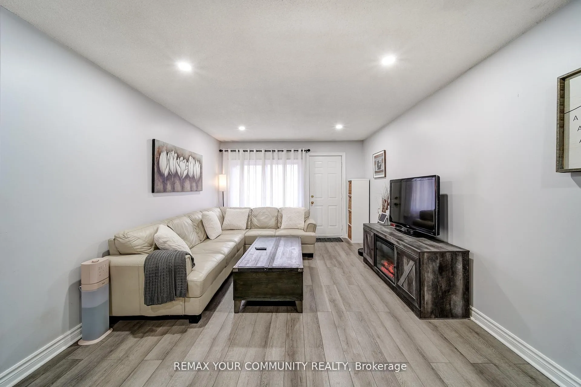 Photo 5 of Unit 3, 77 Mill Street, New Tecumseth, Tottenham — HOMEH