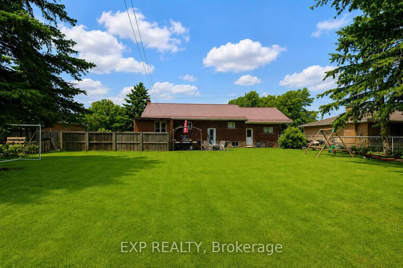 Photo 3 of 832 Tollgate Road W, Cornwall, Cornwall — HOMEH