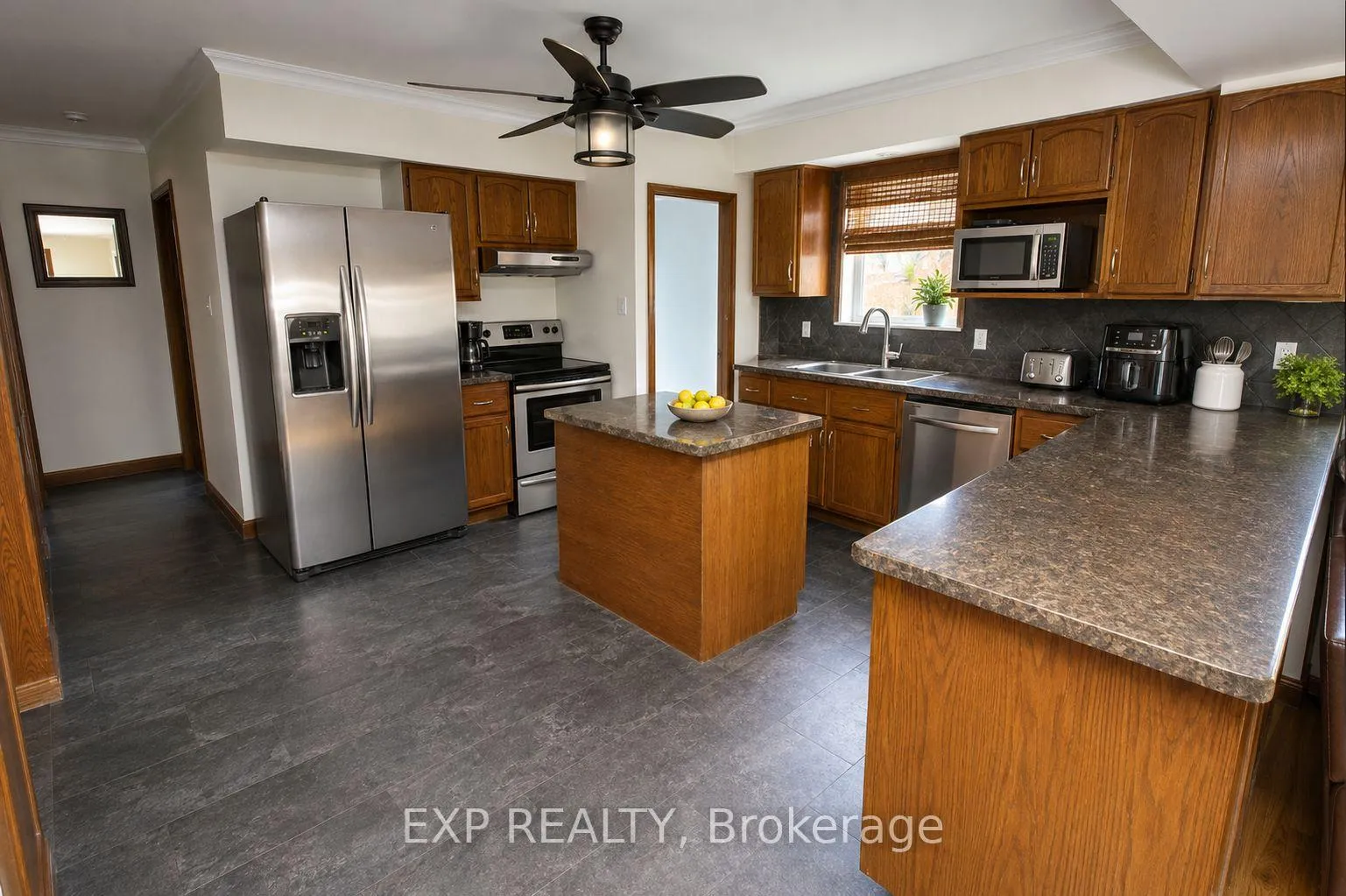 Photo 7 of 832 Tollgate Road W, Cornwall, Cornwall — HOMEH