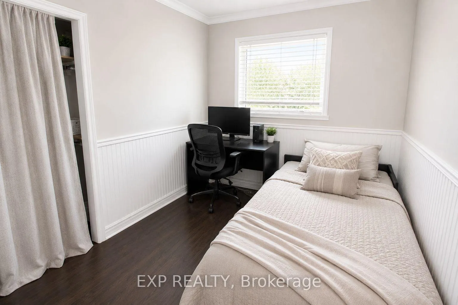 Photo 8 of 832 Tollgate Road W, Cornwall, Cornwall — HOMEH