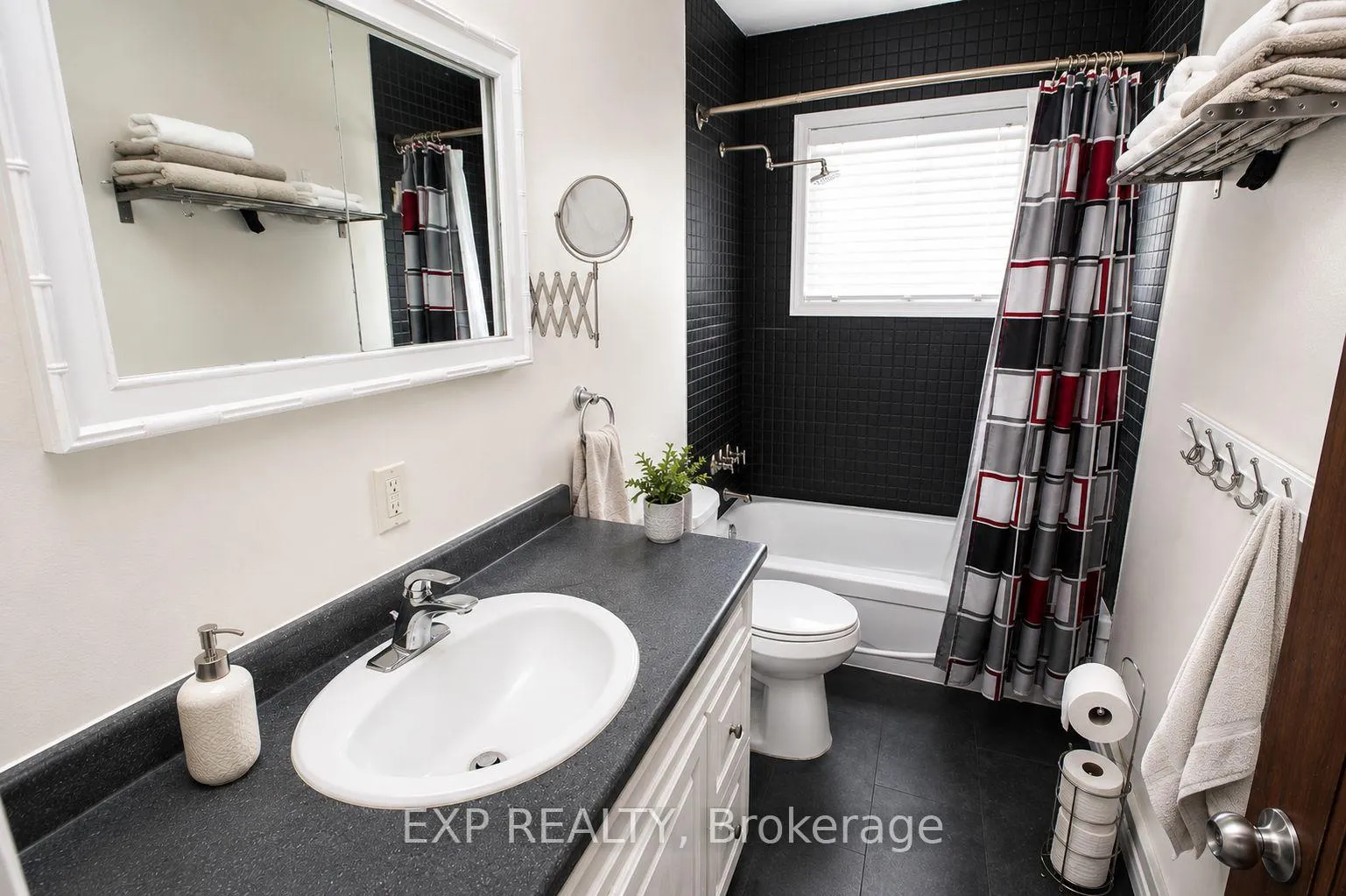 Photo 10 of 832 Tollgate Road W, Cornwall, Cornwall — HOMEH