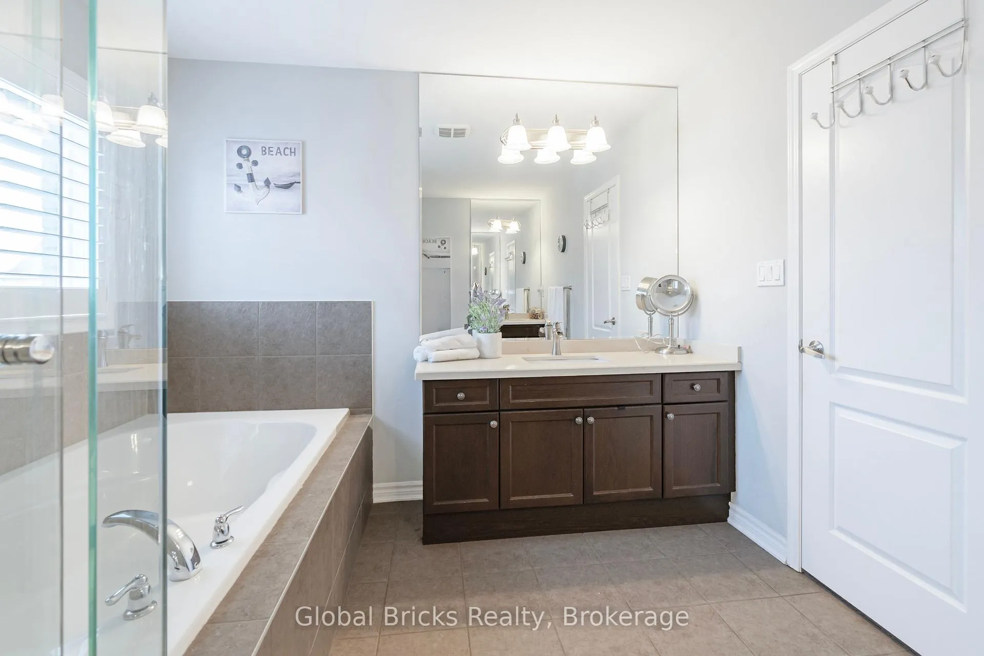 Photo 35 of 495 Blinco Terrace, Milton, Rural Milton West — HOMEH