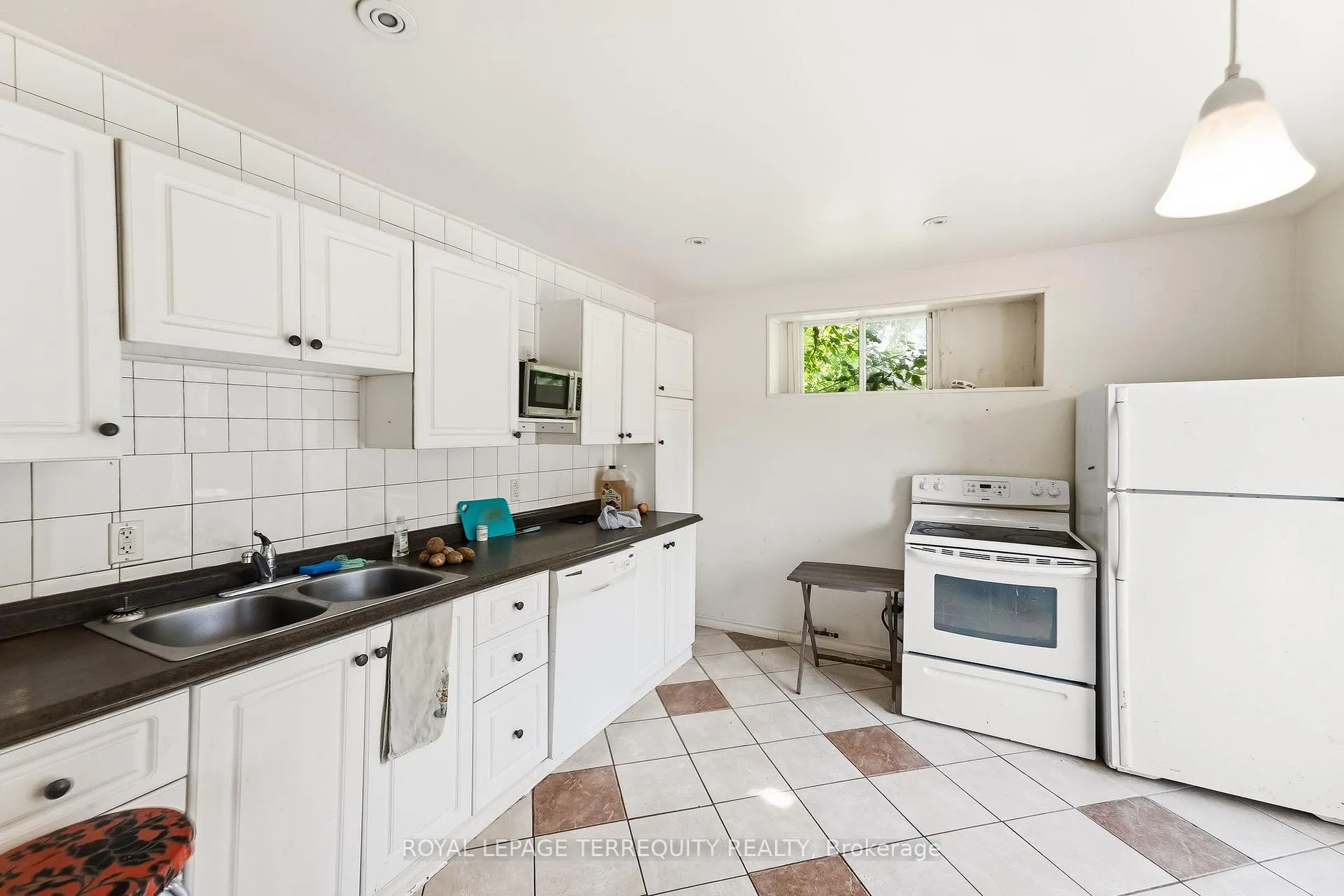Photo 15 of 177 Davis Street, Quinte West, Trenton Ward — HOMEH
