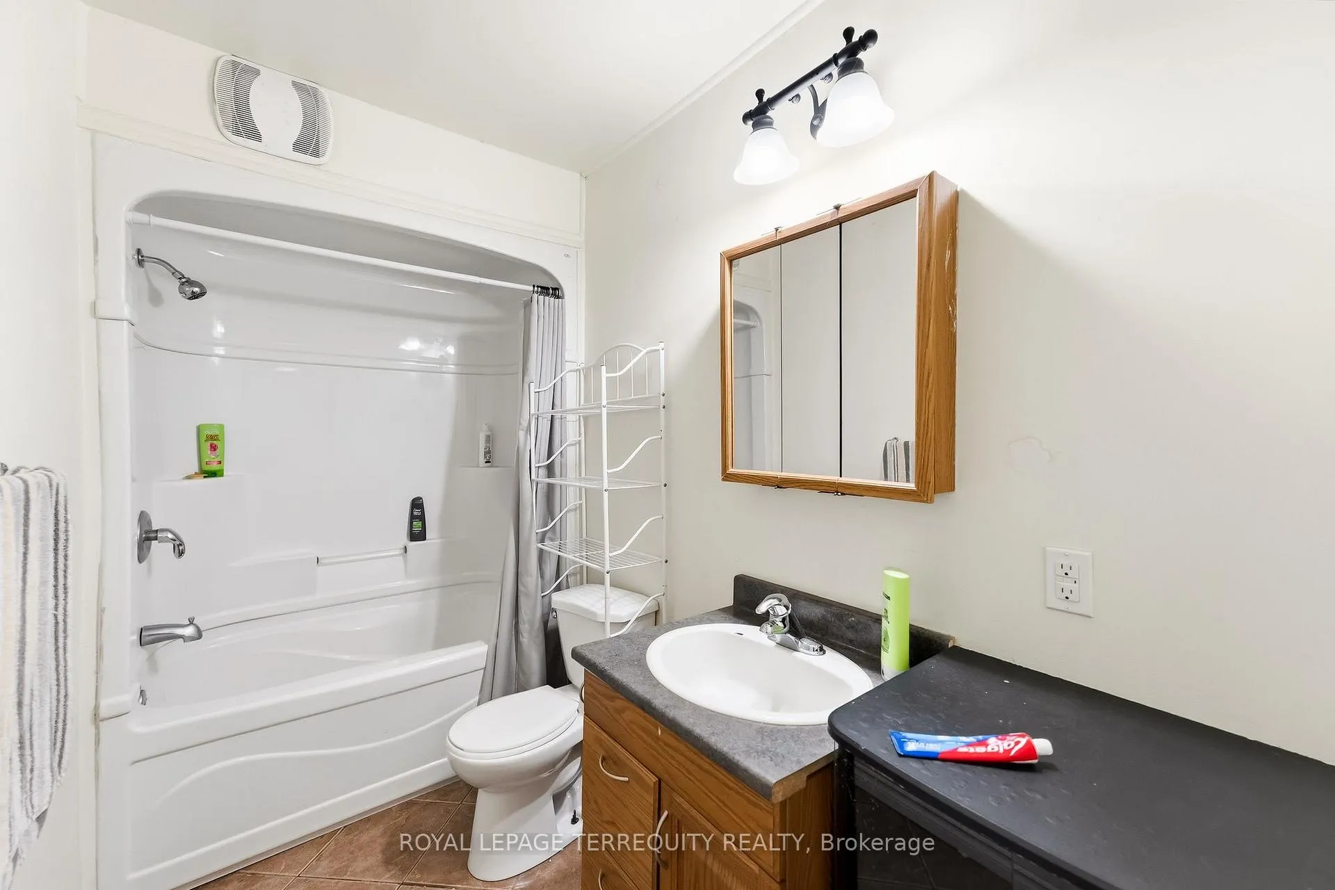 Photo 16 of 177 Davis Street, Quinte West, Trenton Ward — HOMEH