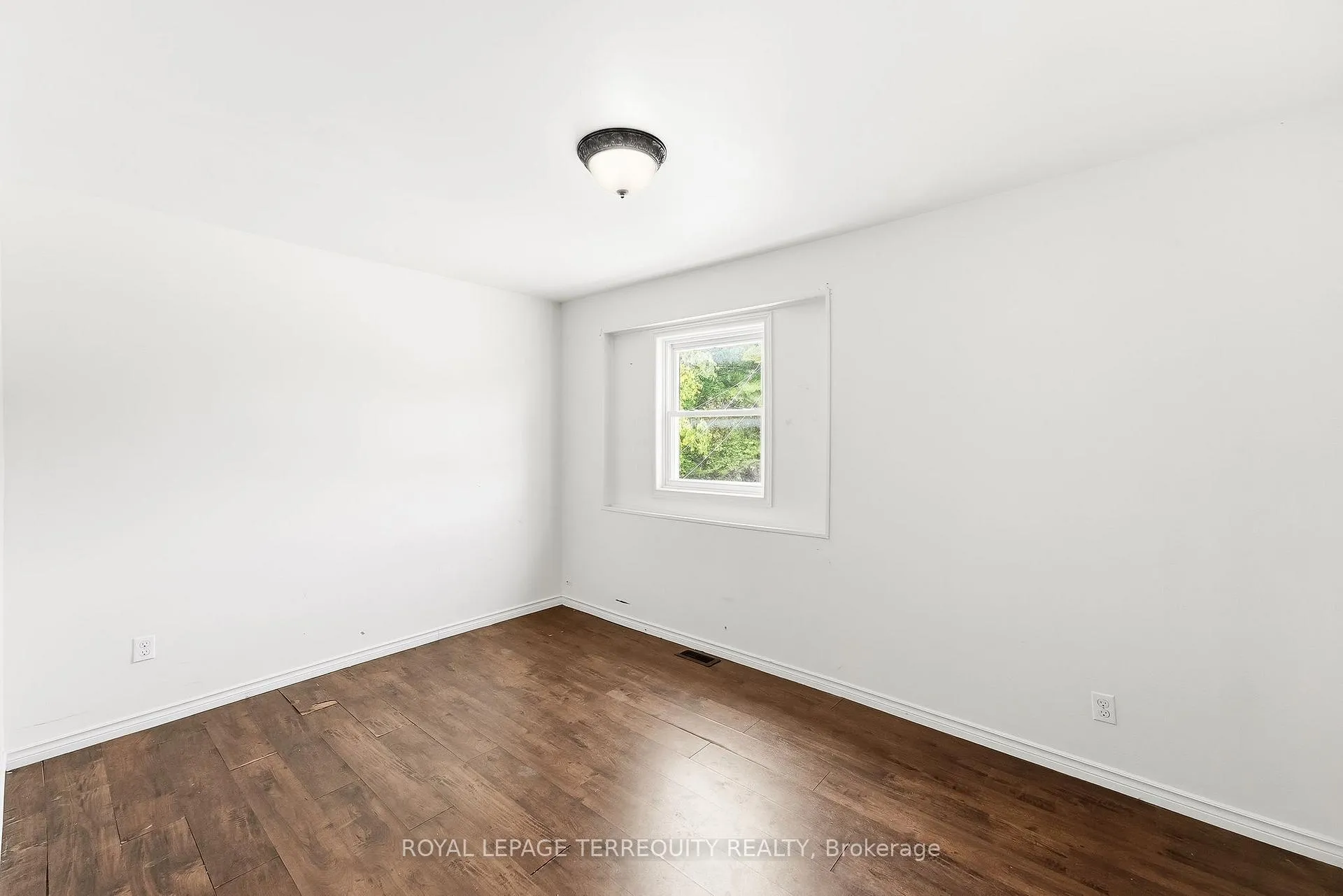 Photo 17 of 177 Davis Street, Quinte West, Trenton Ward — HOMEH