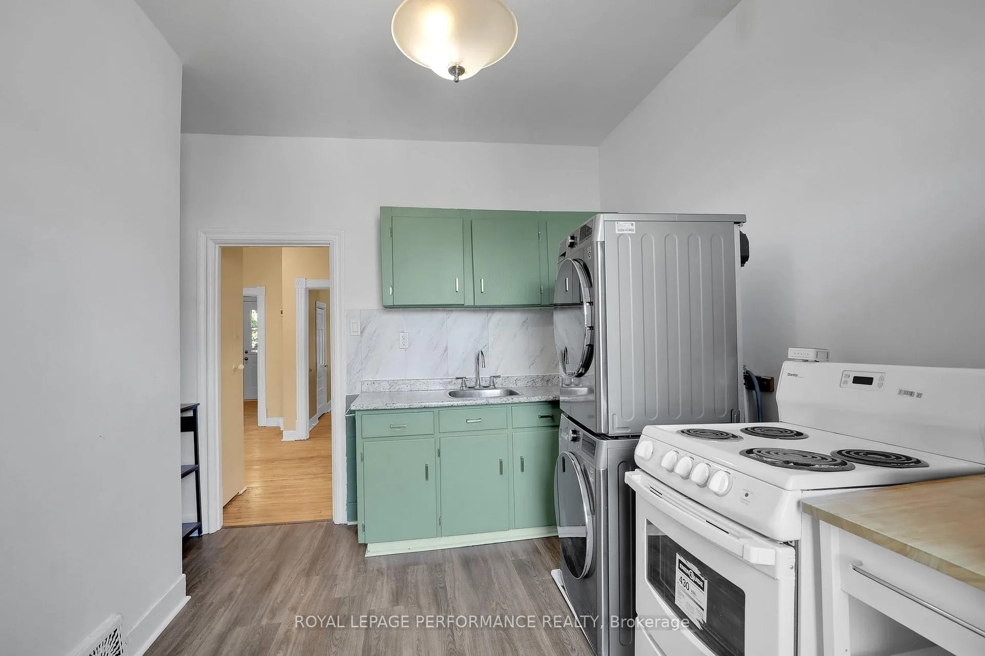 Photo 5 of Unit 2, 205 Flora Street, Ottawa, Ottawa Centre — HOMEH