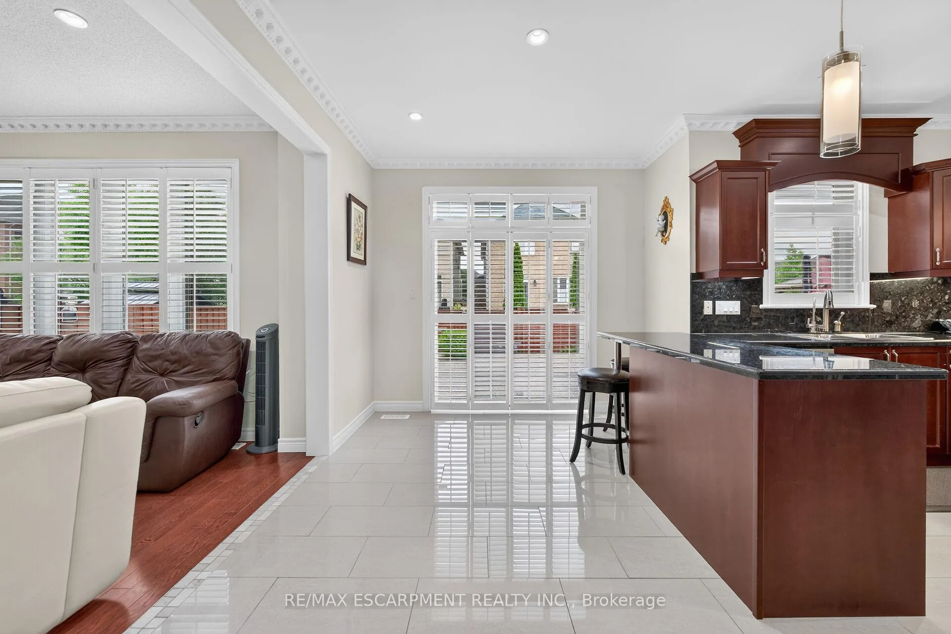 Photo 18 of 81 Morning Mist Drive, Hamilton, Sheldon — HOMEH
