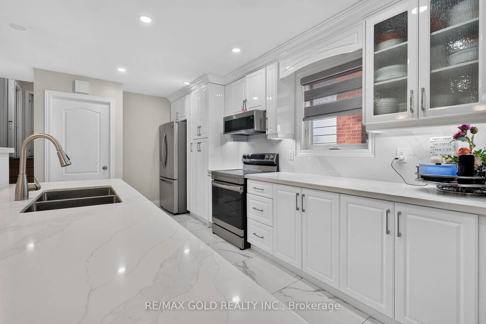 Photo 13 of 63 Morgandale Crescent, Orangeville — HOMEH