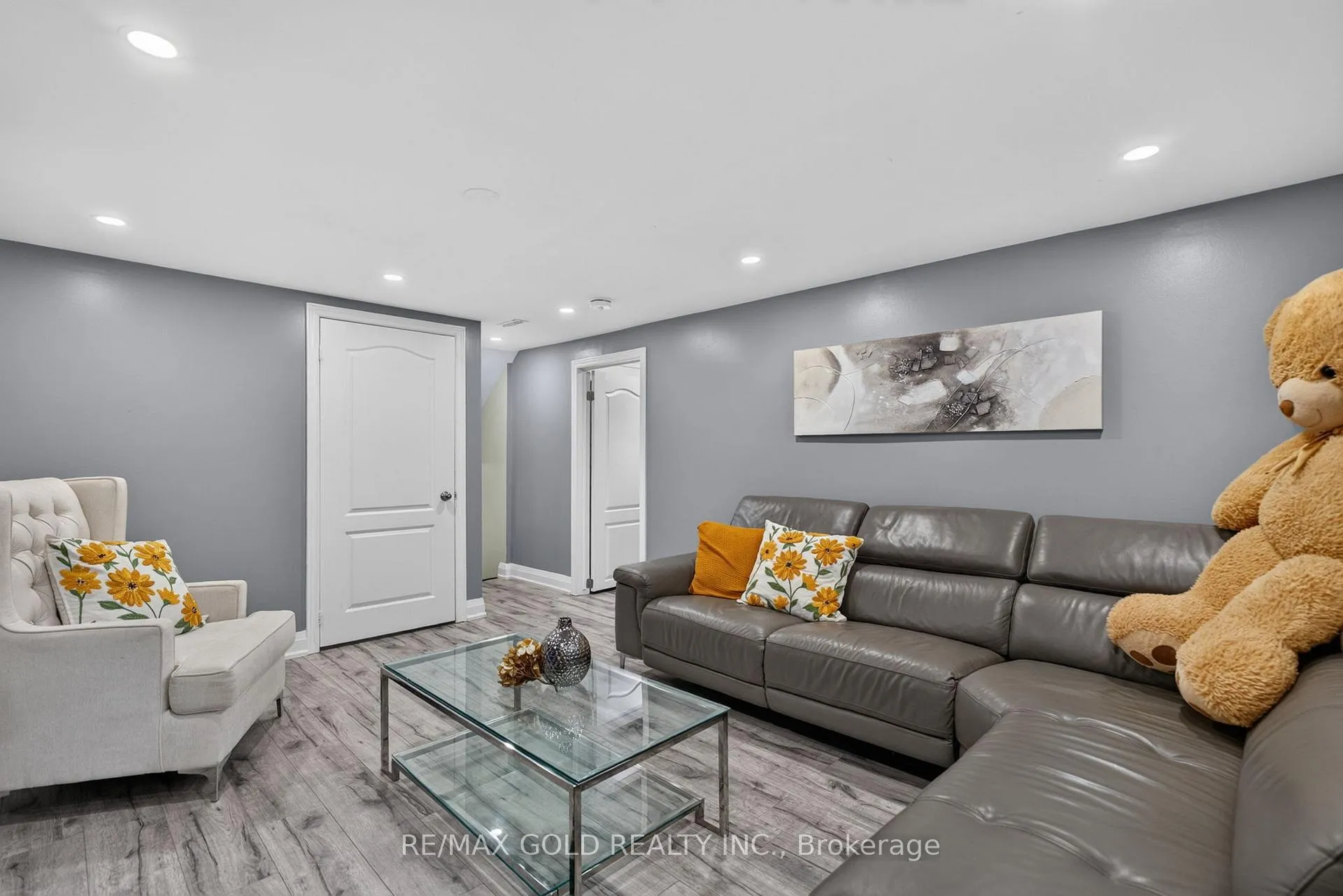 Photo 34 of 63 Morgandale Crescent, Orangeville — HOMEH