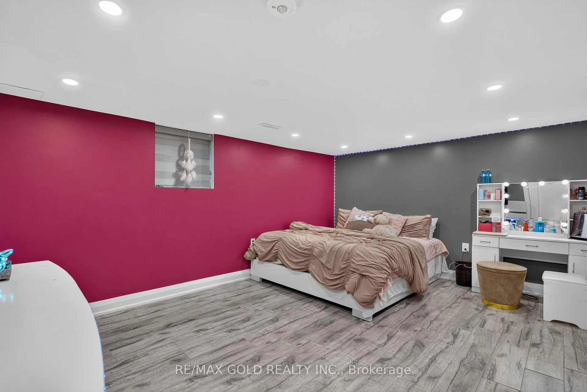 Photo 39 of 63 Morgandale Crescent, Orangeville — HOMEH
