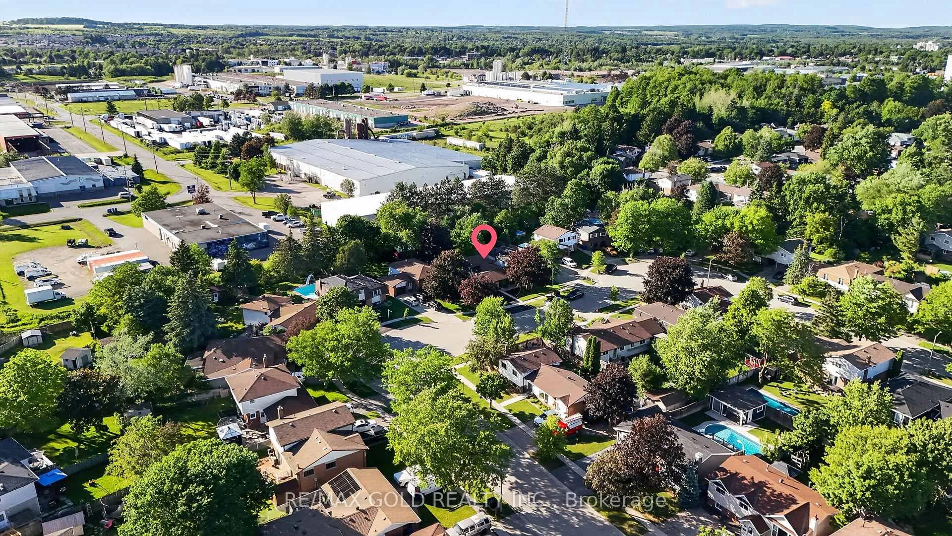 Photo 49 of 63 Morgandale Crescent, Orangeville — HOMEH