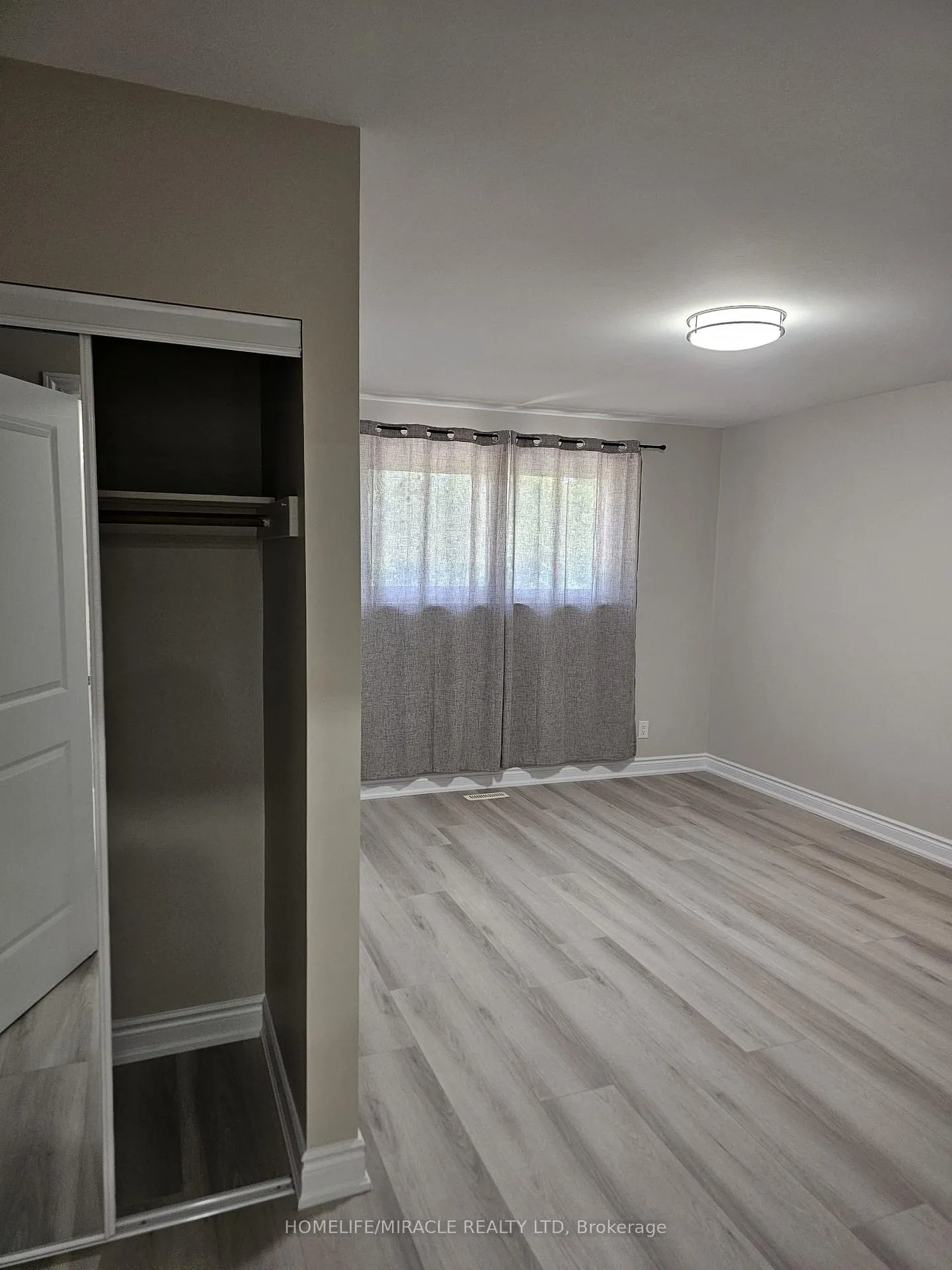 Photo 18 of 61 Deerfield Crescent, Brampton, Southgate — HOMEH
