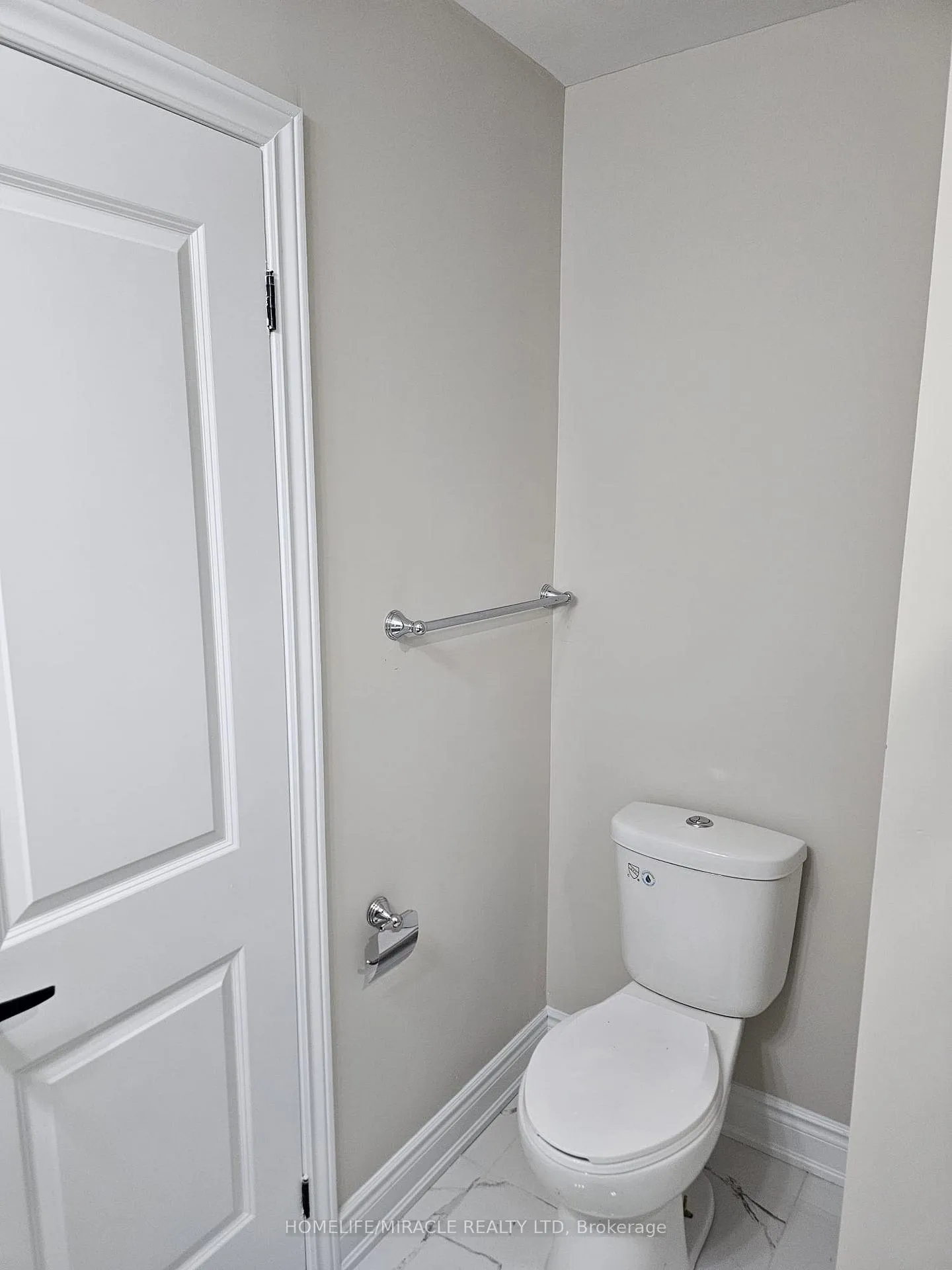 Photo 22 of 61 Deerfield Crescent, Brampton, Southgate — HOMEH