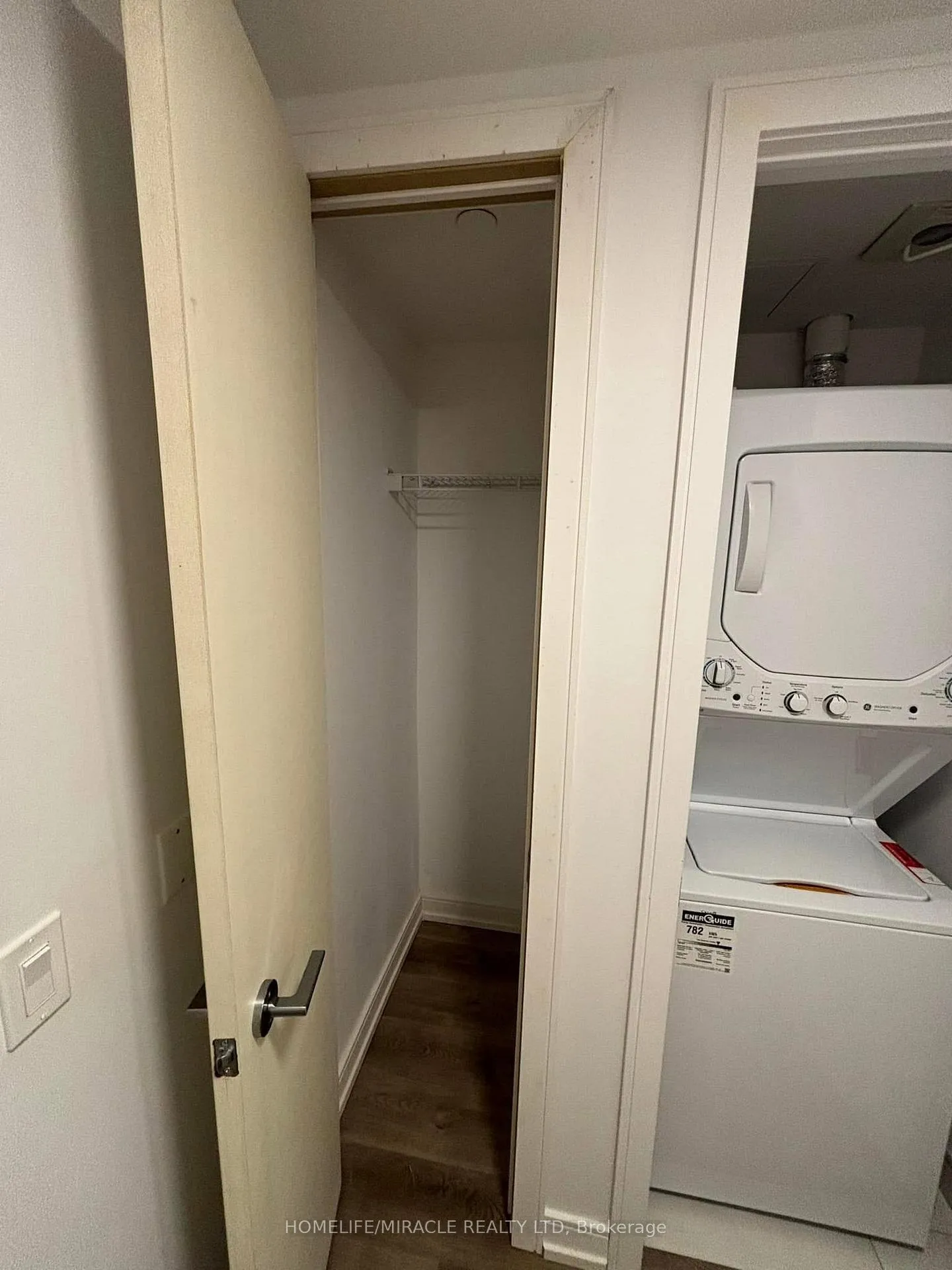 Photo 5 of Unit 618, 1 Jarvis Street, Hamilton, Beasley — HOMEH