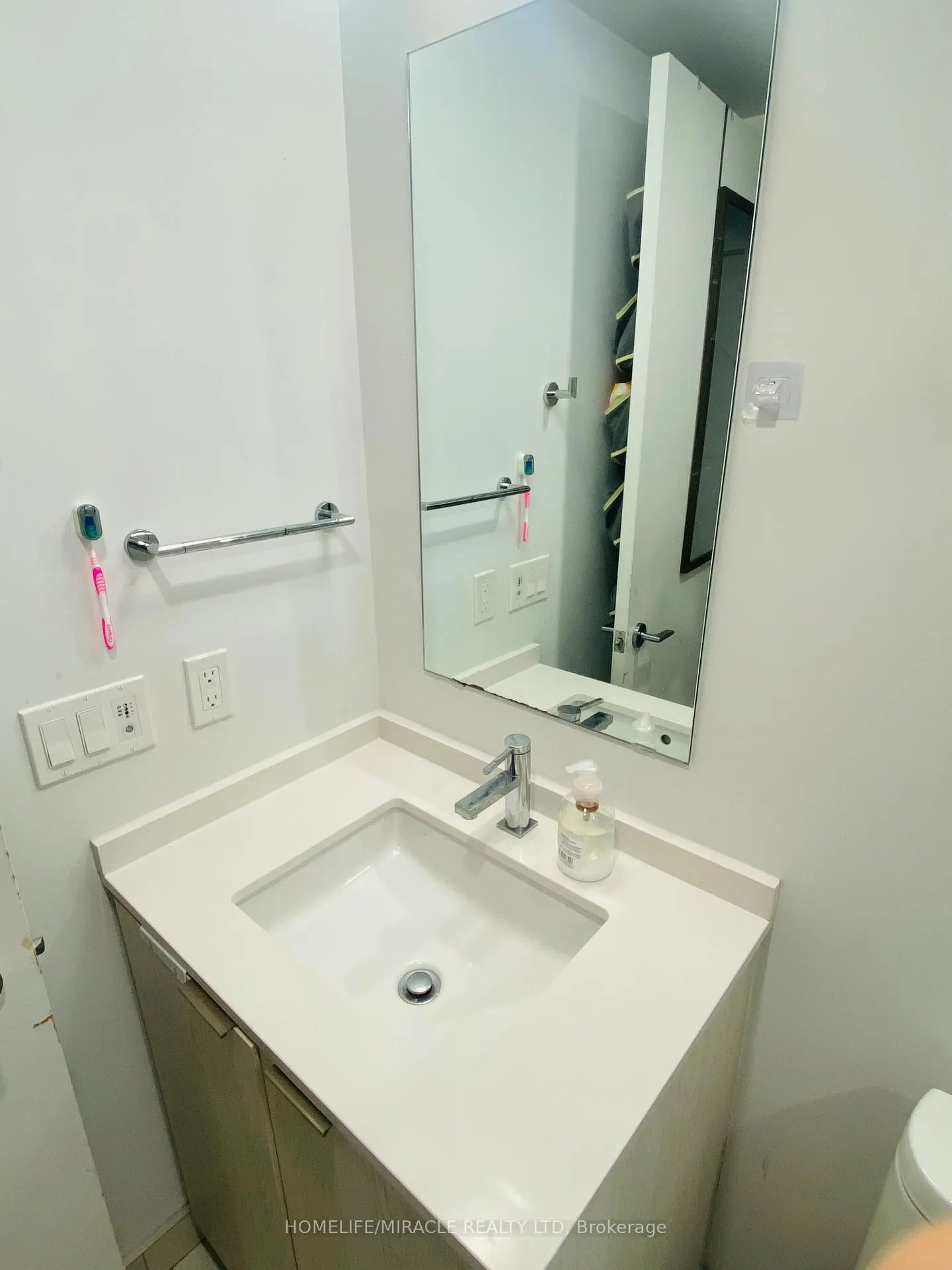 Photo 18 of Unit 618, 1 Jarvis Street, Hamilton, Beasley — HOMEH