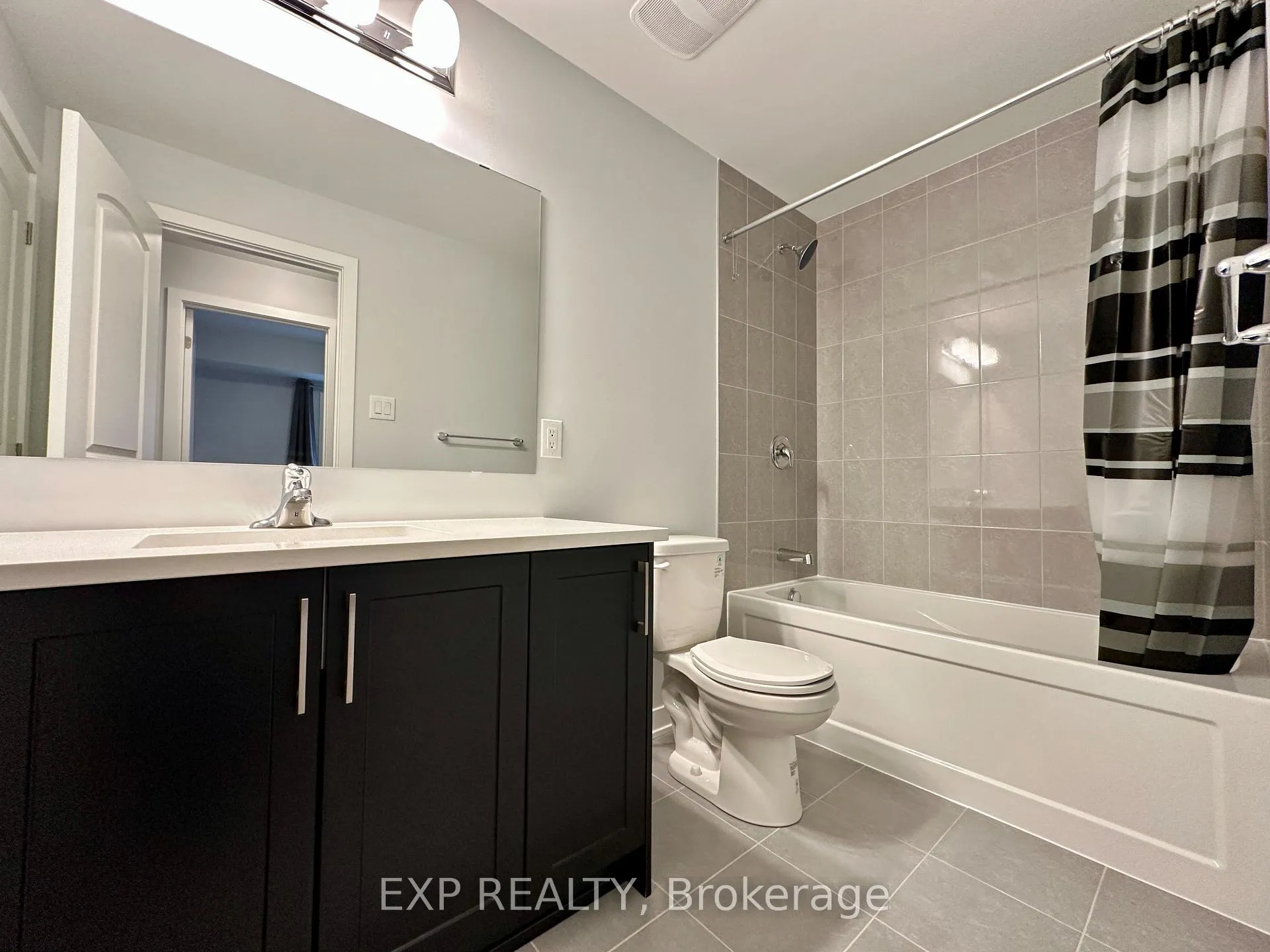 Photo 12 of 422 Lillian Freiman Private, Ottawa, Barrhaven - Half Moon Bay — HOMEH