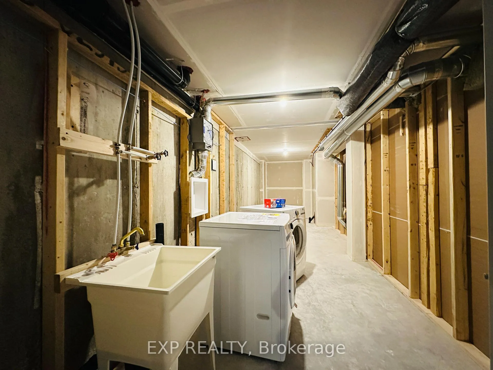 Photo 22 of 422 Lillian Freiman Private, Ottawa, Barrhaven - Half Moon Bay — HOMEH