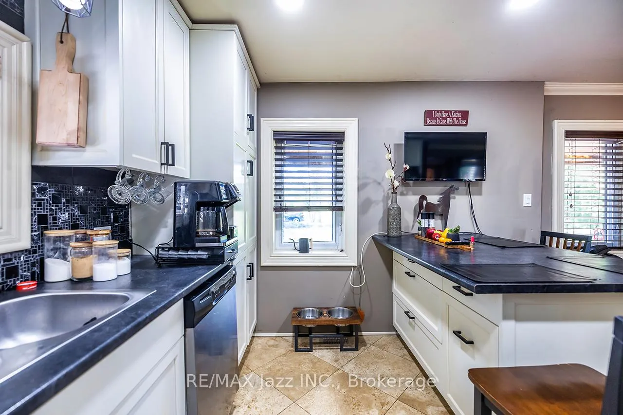 Photo 12 of 641 Enright Road, Tyendinaga, Tyendinaga Township — HOMEH
