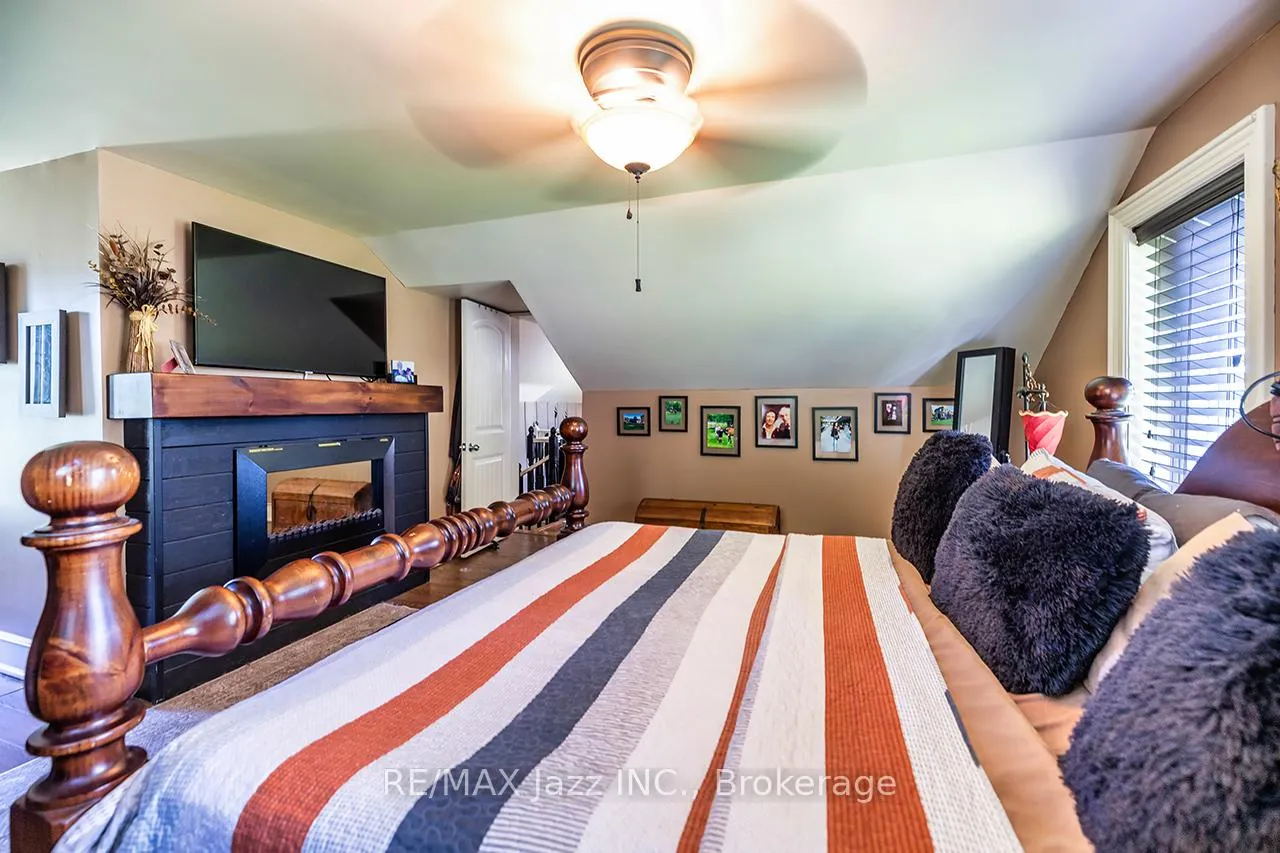 Photo 23 of 641 Enright Road, Tyendinaga, Tyendinaga Township — HOMEH