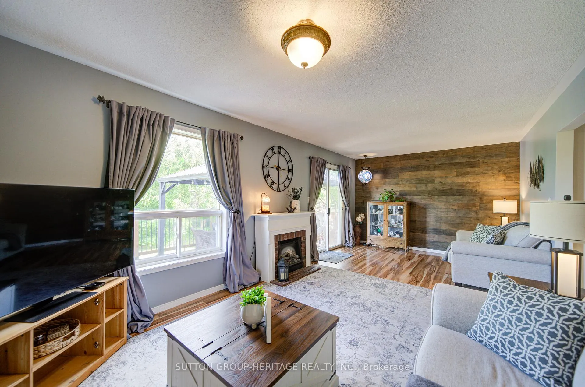 Photo 18 of 19 Hooper Square, Clarington, Bowmanville — HOMEH