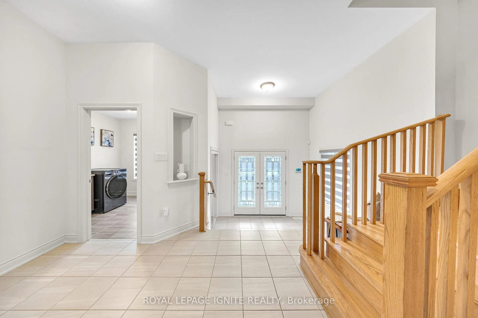 Photo 8 of 3 Creedon Crescent, Ajax, Northwest Ajax — HOMEH