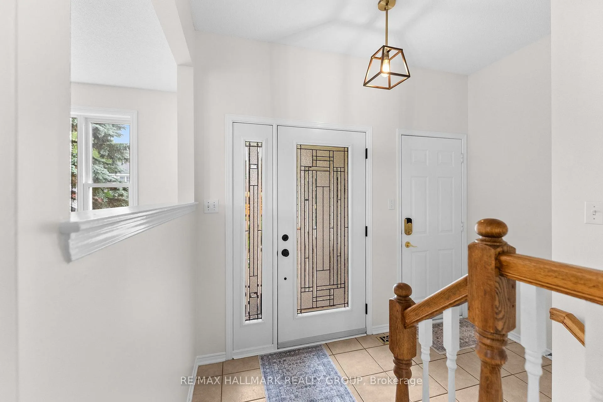 Photo 6 of 236 Vanier Crescent, Renfrew, Renfrew — HOMEH