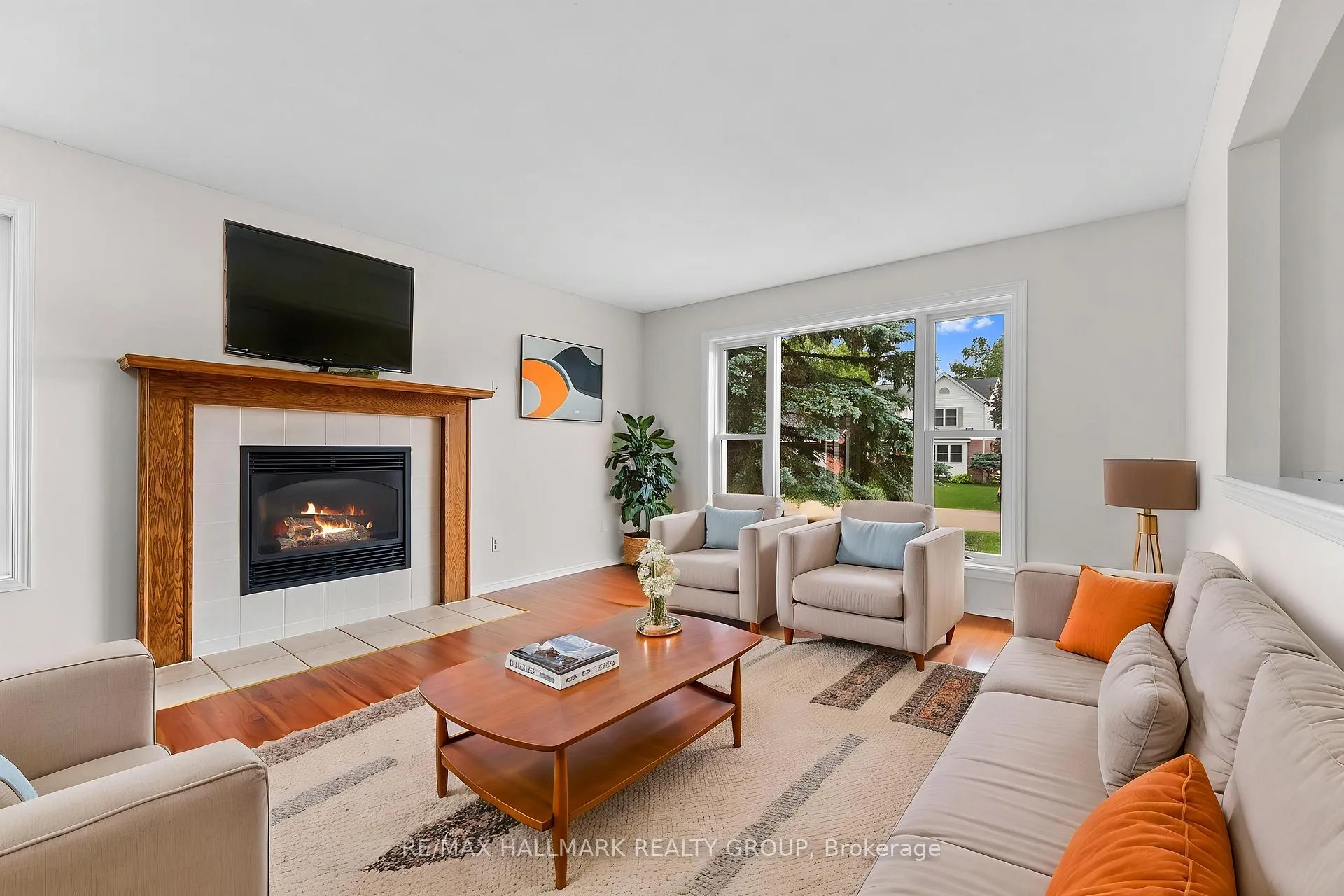 Photo 9 of 236 Vanier Crescent, Renfrew, Renfrew — HOMEH