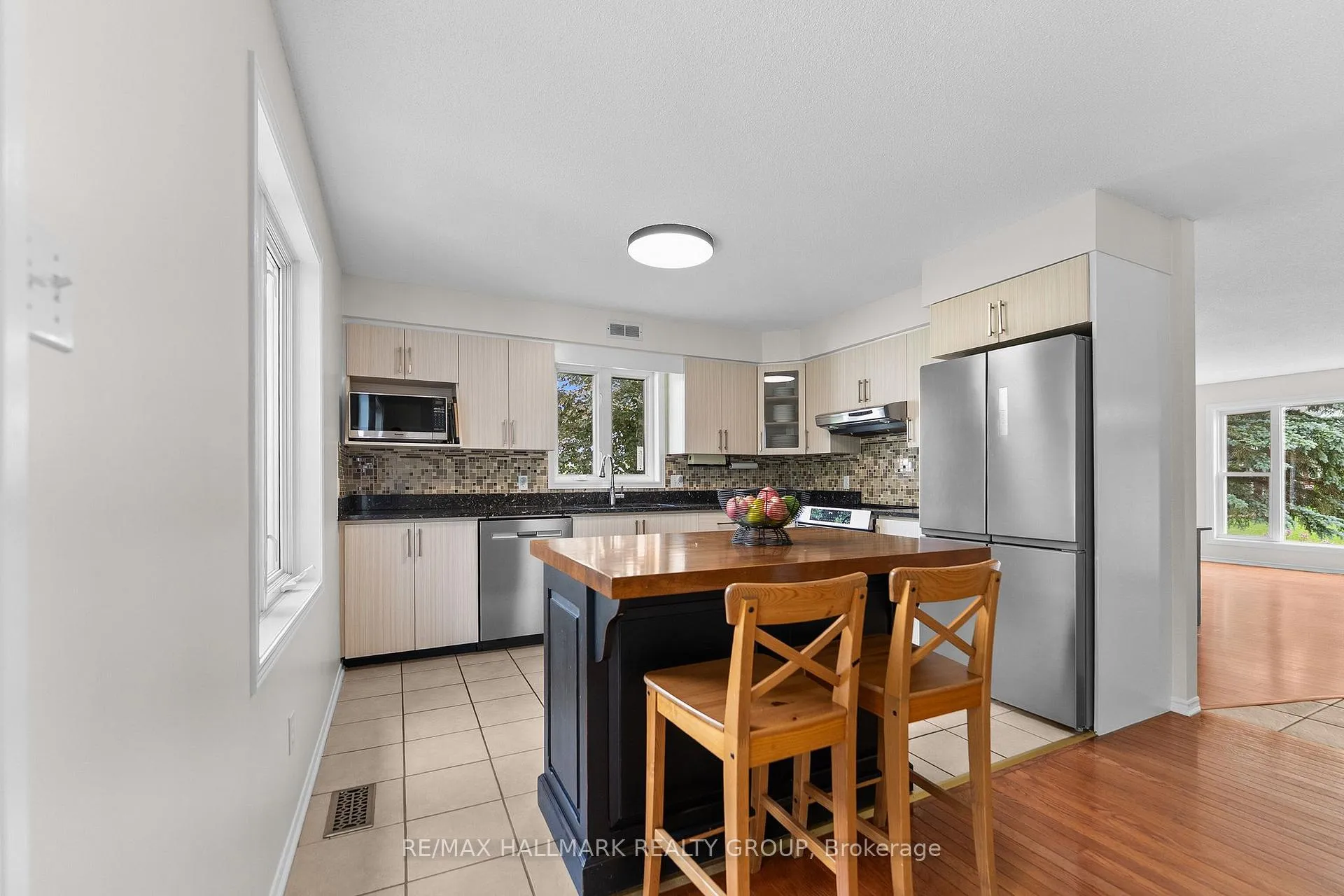 Photo 19 of 236 Vanier Crescent, Renfrew, Renfrew — HOMEH