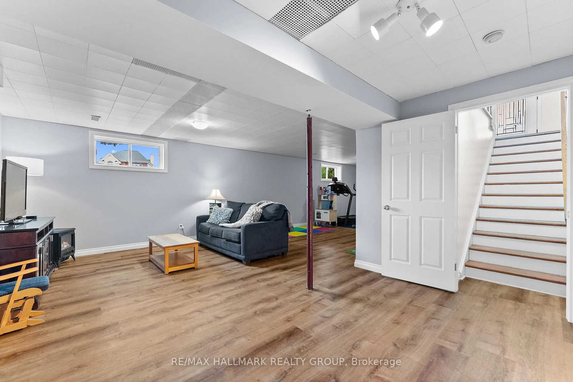 Photo 31 of 236 Vanier Crescent, Renfrew, Renfrew — HOMEH