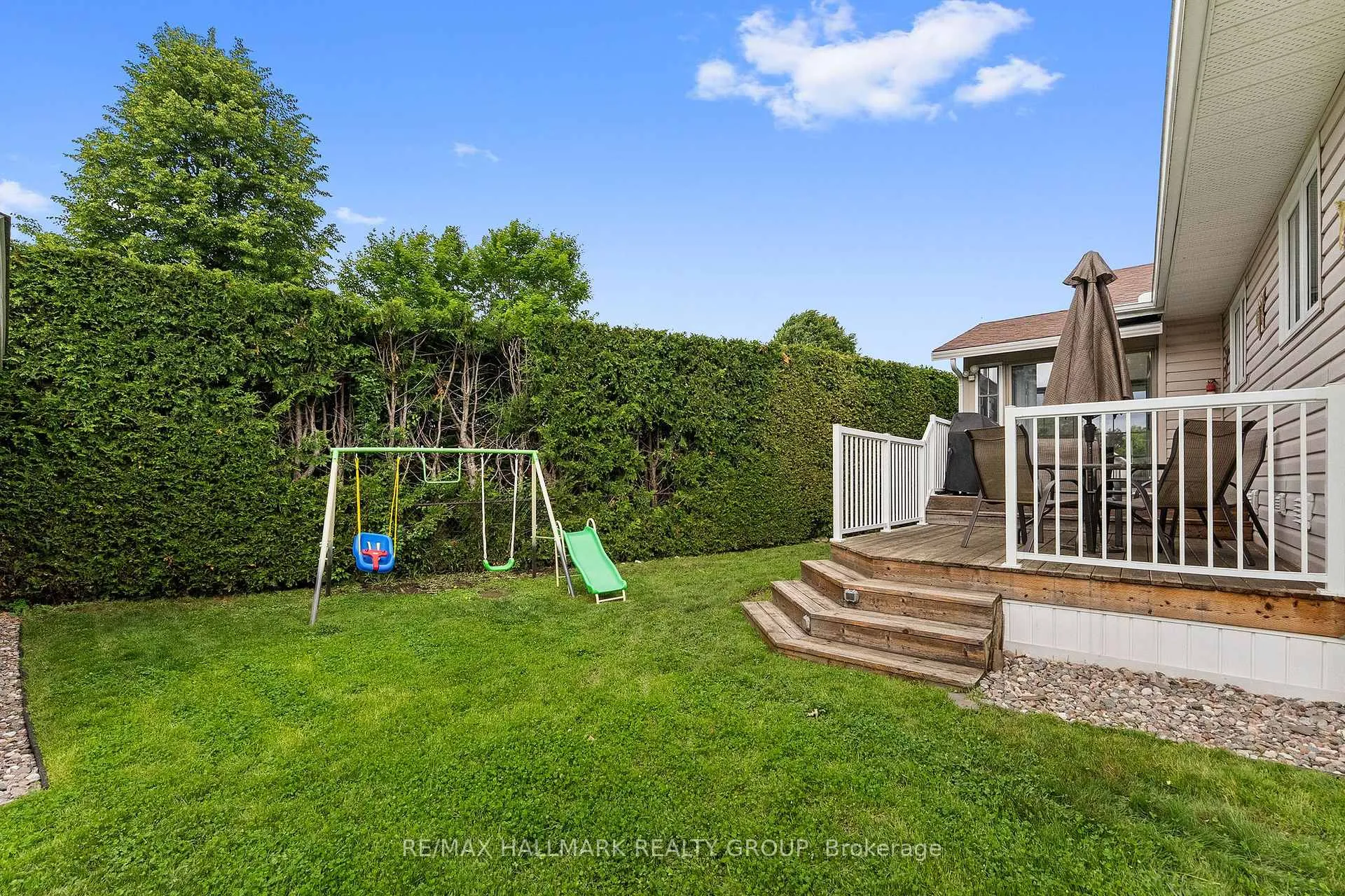 Photo 40 of 236 Vanier Crescent, Renfrew, Renfrew — HOMEH