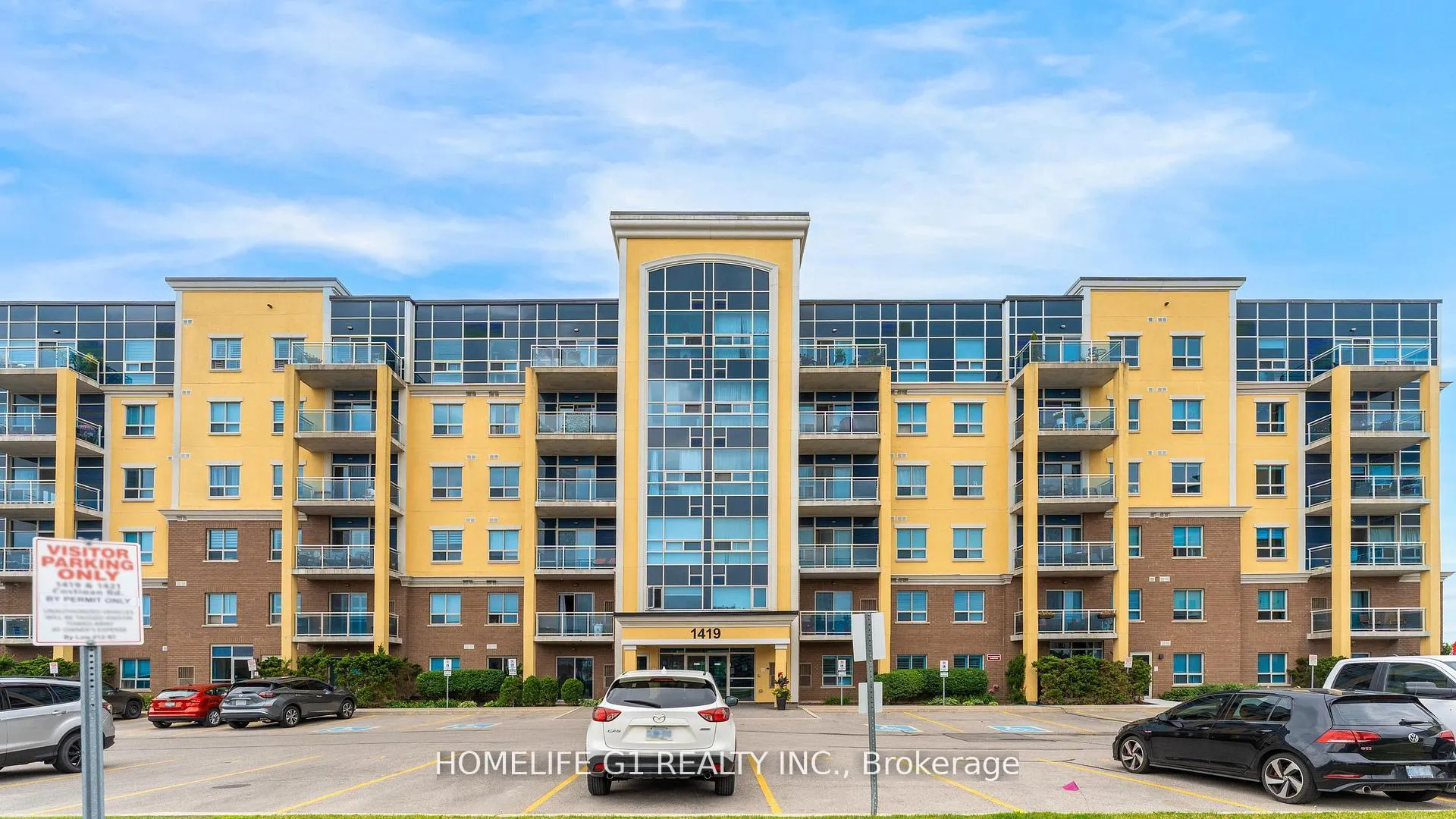 Front of Unit 604, 1419 Costigan Road