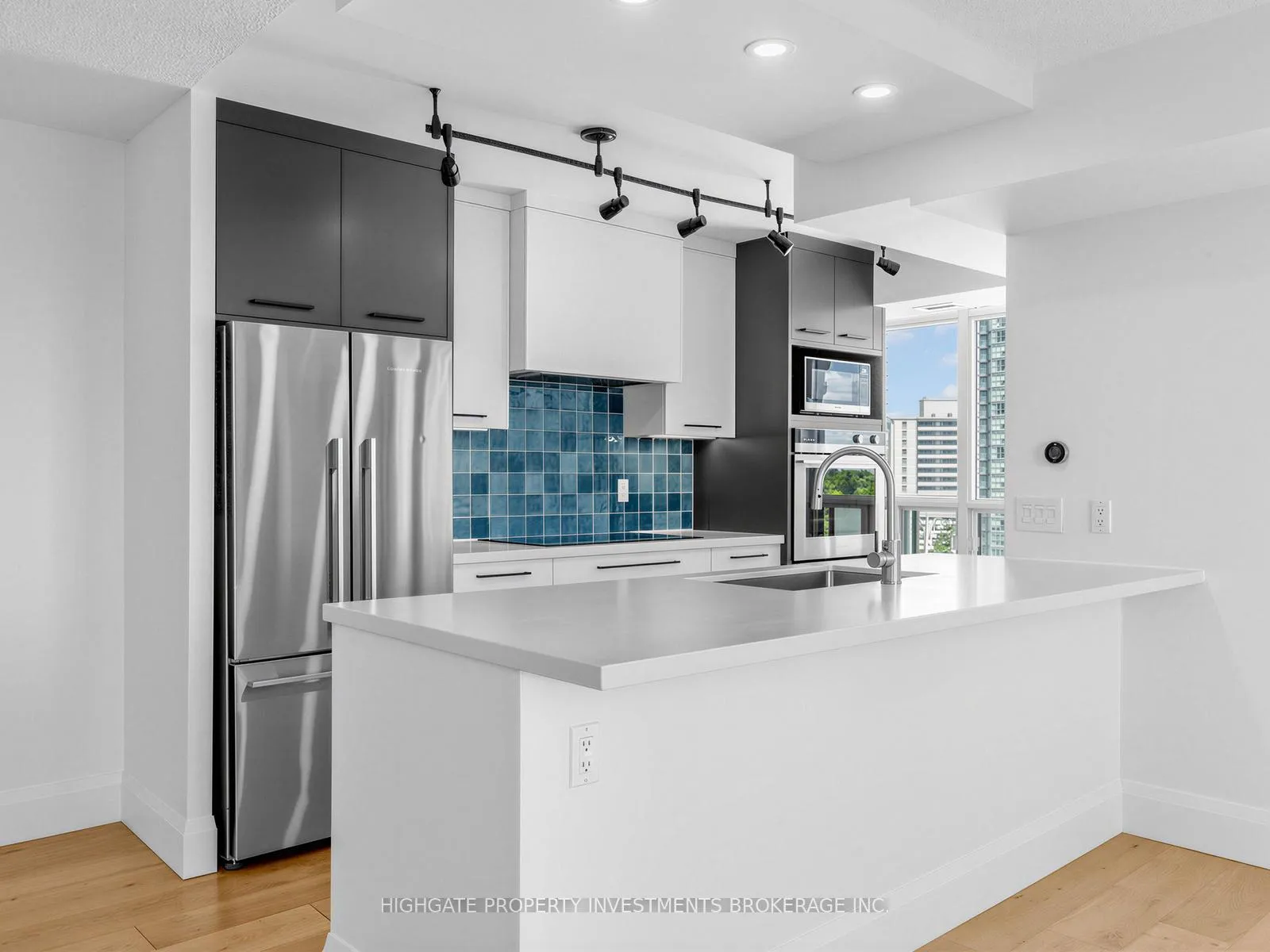 Photo 7 of Unit 607, 8 Hillcrest Avenue, North York, Willowdale East — HOMEH