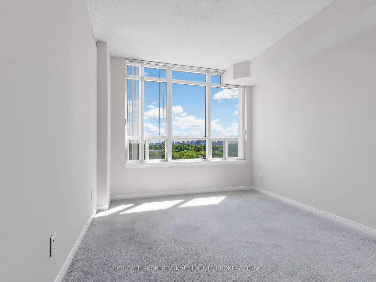 Photo 16 of Unit 607, 8 Hillcrest Avenue, North York, Willowdale East — HOMEH