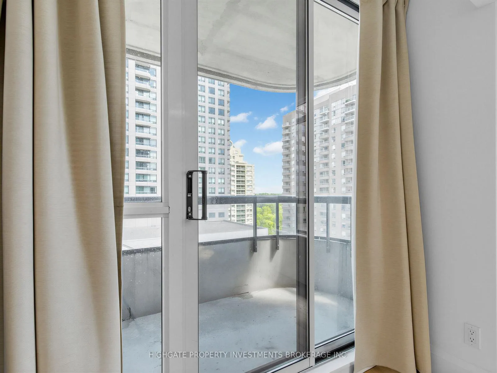 Photo 24 of Unit 607, 8 Hillcrest Avenue, North York, Willowdale East — HOMEH