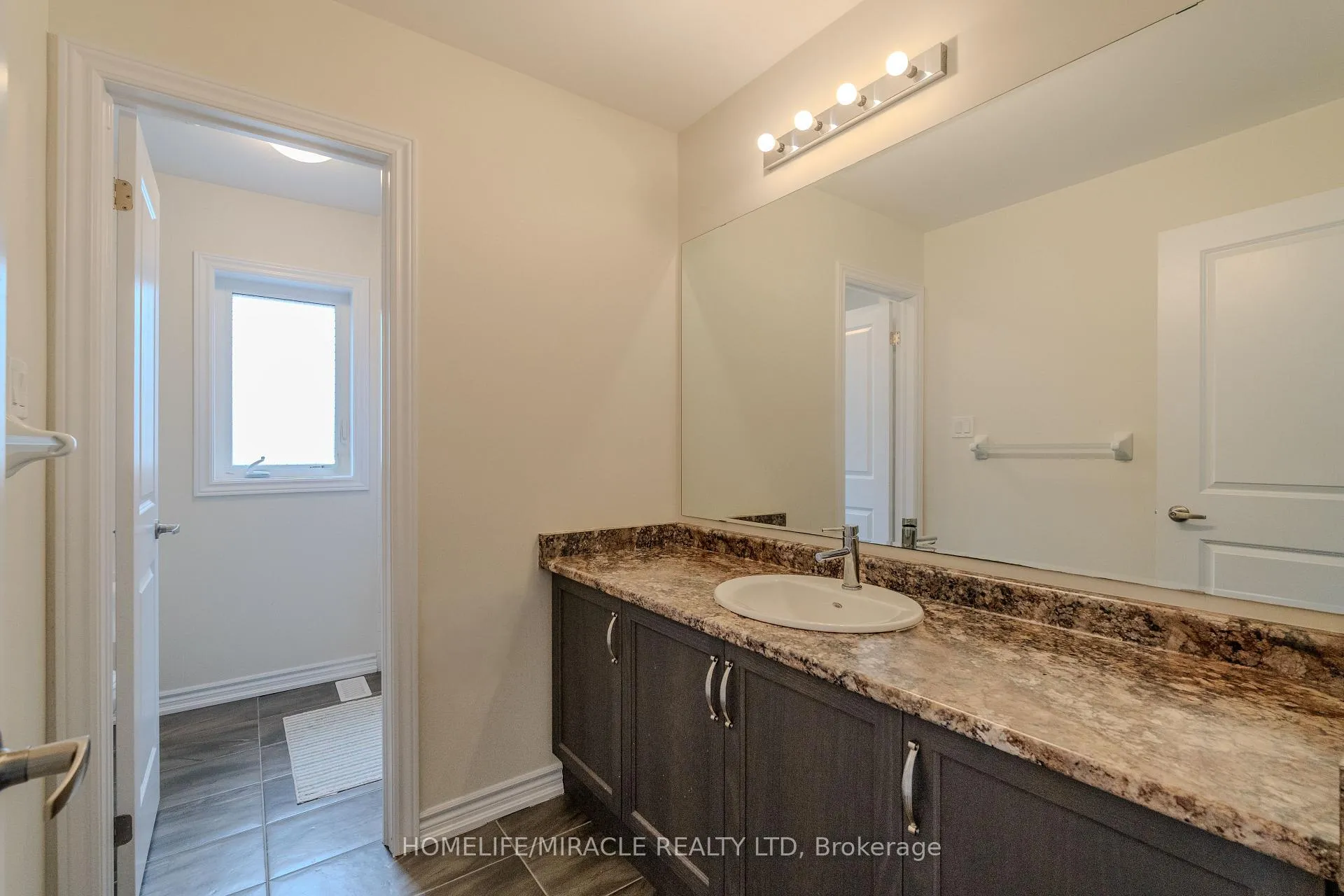Photo 14 of 14 Blaney Street, Brant, Paris — HOMEH