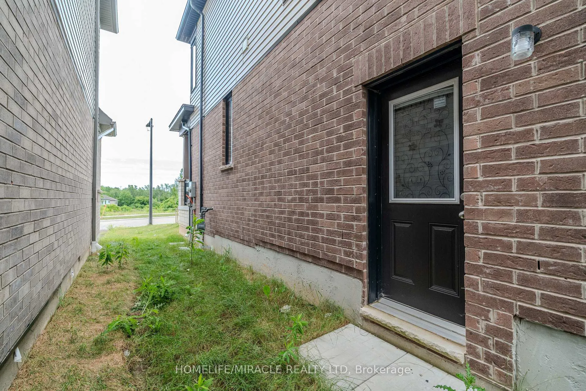Photo 42 of 14 Blaney Street, Brant, Paris — HOMEH