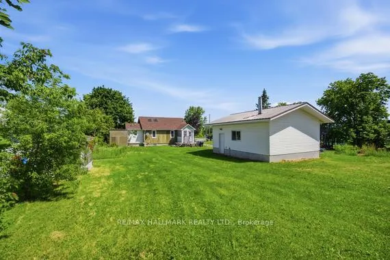 Photo 41 of 1527 Killarney Beach Road, Innisfil, Lefroy — HOMEH