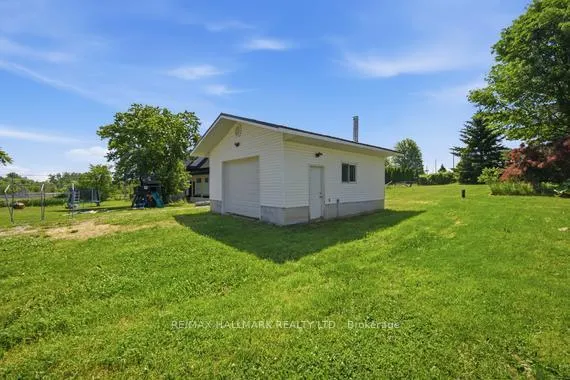 Photo 42 of 1527 Killarney Beach Road, Innisfil, Lefroy — HOMEH