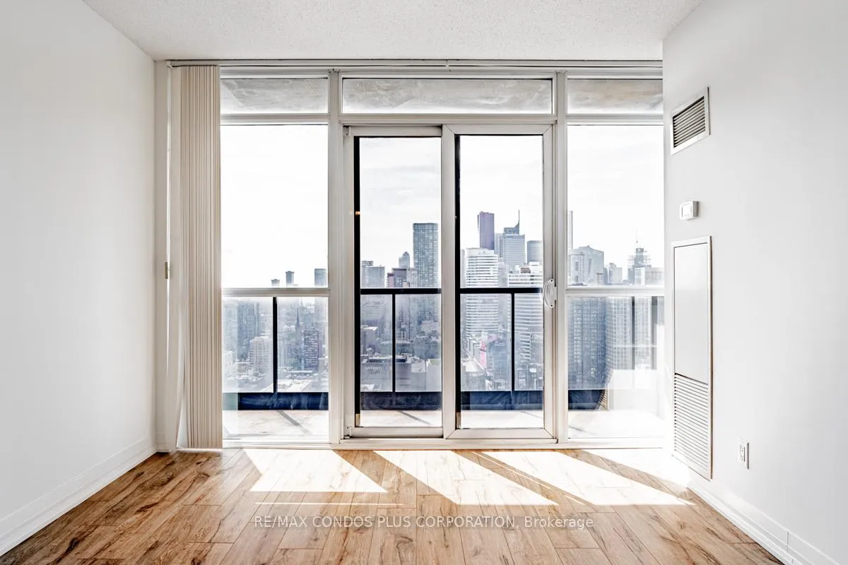 Photo 3 of Unit 3708, 21 Carlton Street, Toronto, Church-Yonge Corridor — HOMEH