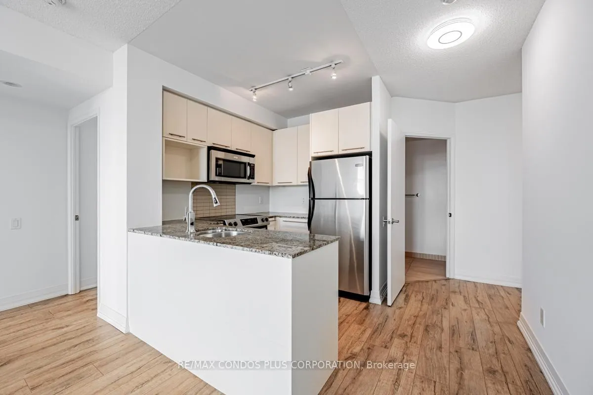 Photo 4 of Unit 3708, 21 Carlton Street, Toronto, Church-Yonge Corridor — HOMEH