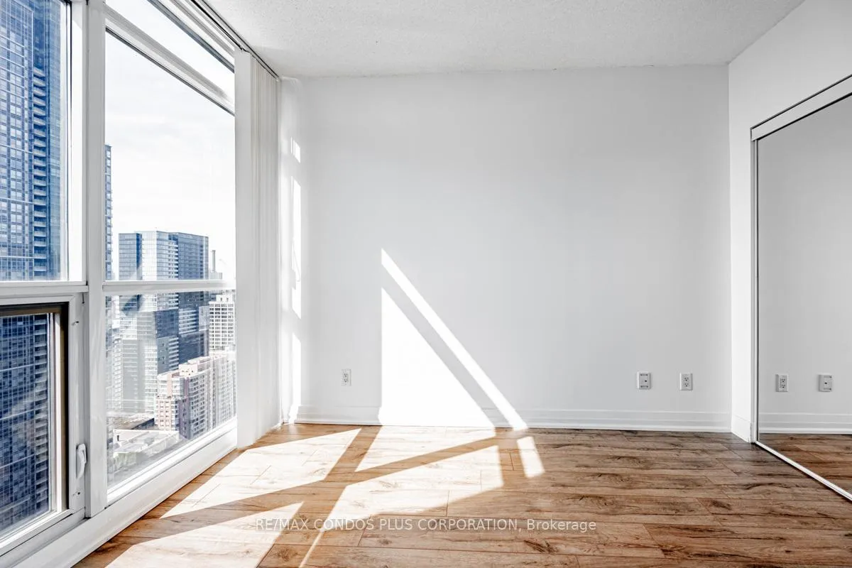 Photo 10 of Unit 3708, 21 Carlton Street, Toronto, Church-Yonge Corridor — HOMEH