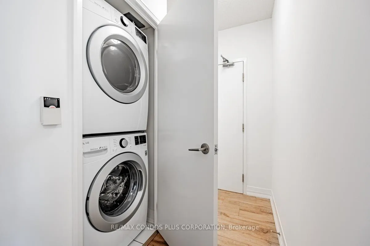 Photo 15 of Unit 3708, 21 Carlton Street, Toronto, Church-Yonge Corridor — HOMEH