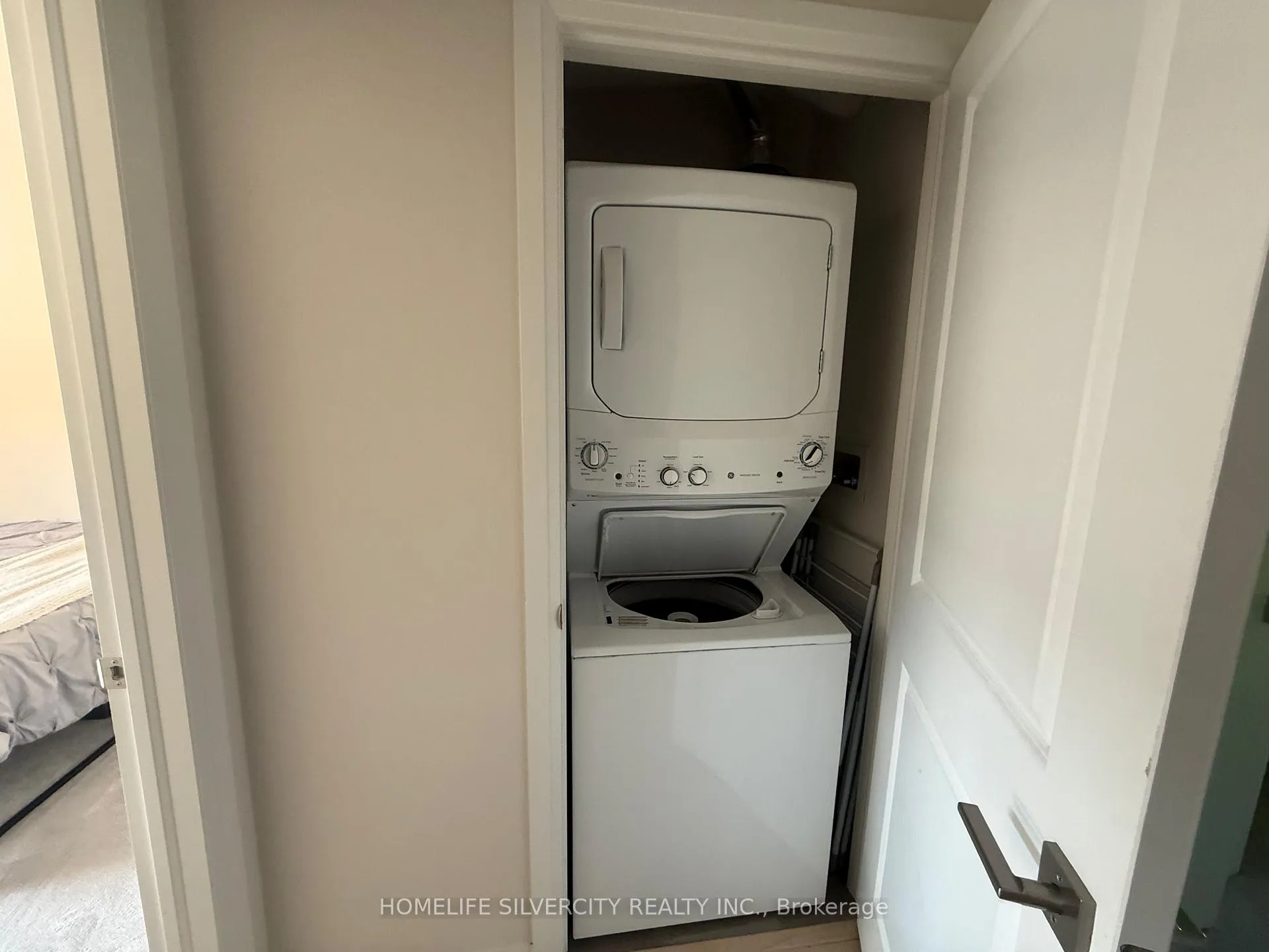 Photo 17 of Unit 61, 2 Willow Street, Brant, Paris — HOMEH