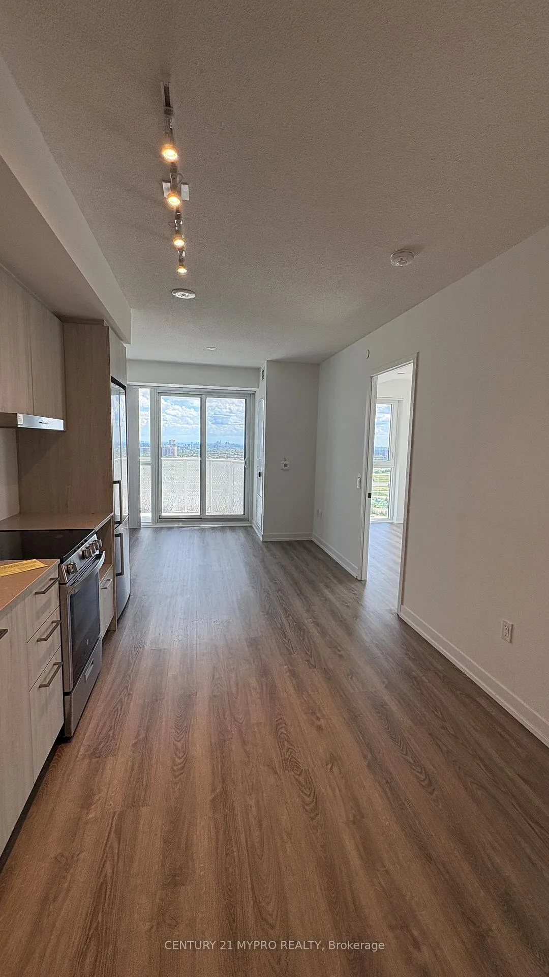 Photo 2 of Unit 3006, 195 Commerce Street, Vaughan, Concord — HOMEH