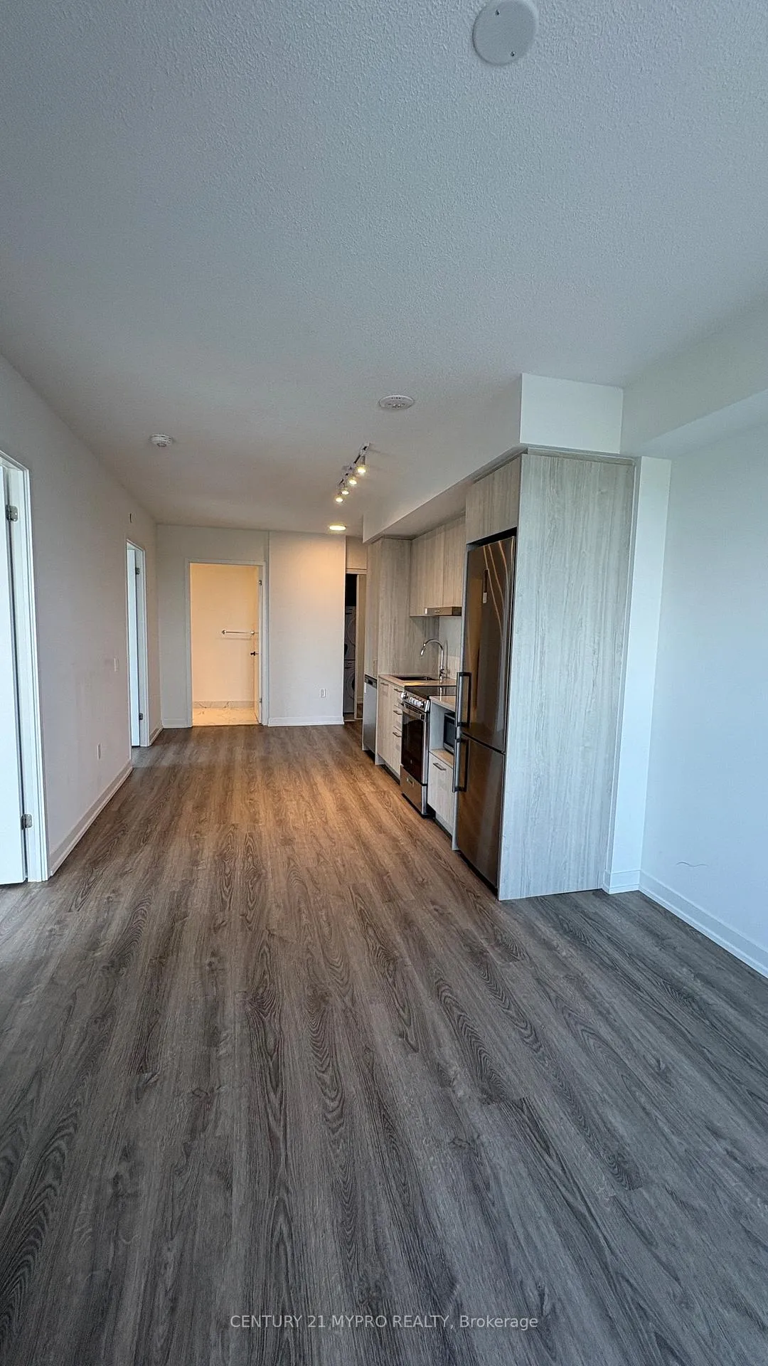 Photo 4 of Unit 3006, 195 Commerce Street, Vaughan, Concord — HOMEH