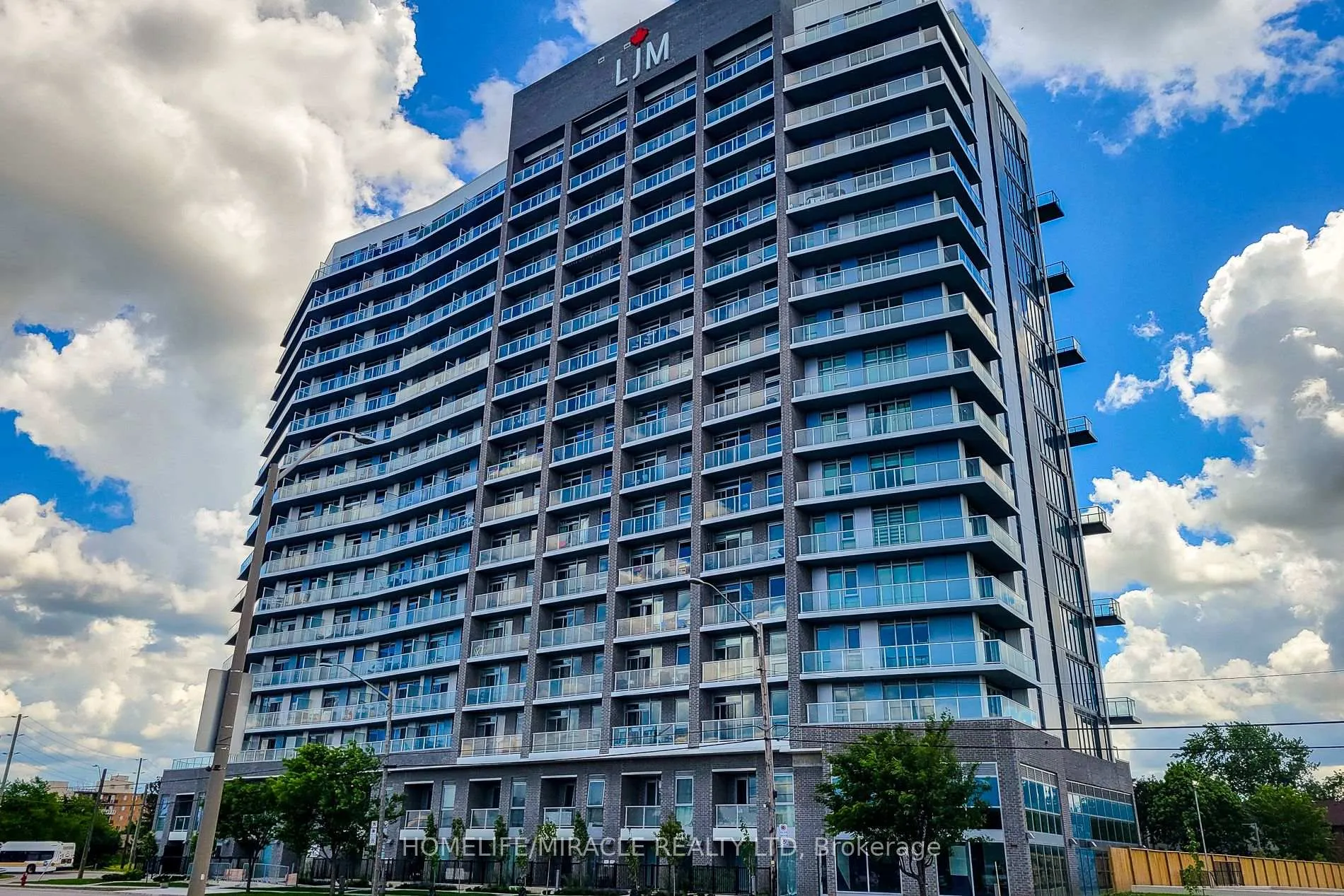 Photo 2 of Unit 220, 2782 Barton Street E, Hamilton, Riverdale — HOMEH