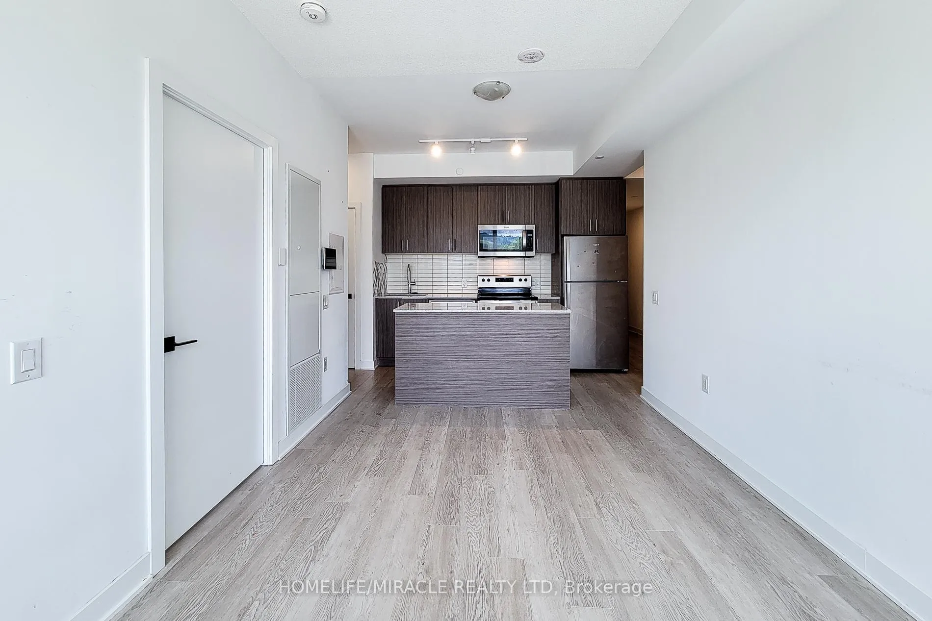 Photo 26 of Unit 220, 2782 Barton Street E, Hamilton, Riverdale — HOMEH