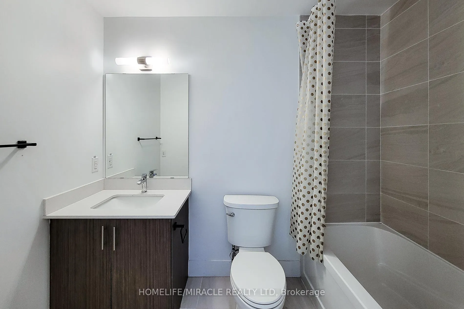 Photo 38 of Unit 220, 2782 Barton Street E, Hamilton, Riverdale — HOMEH