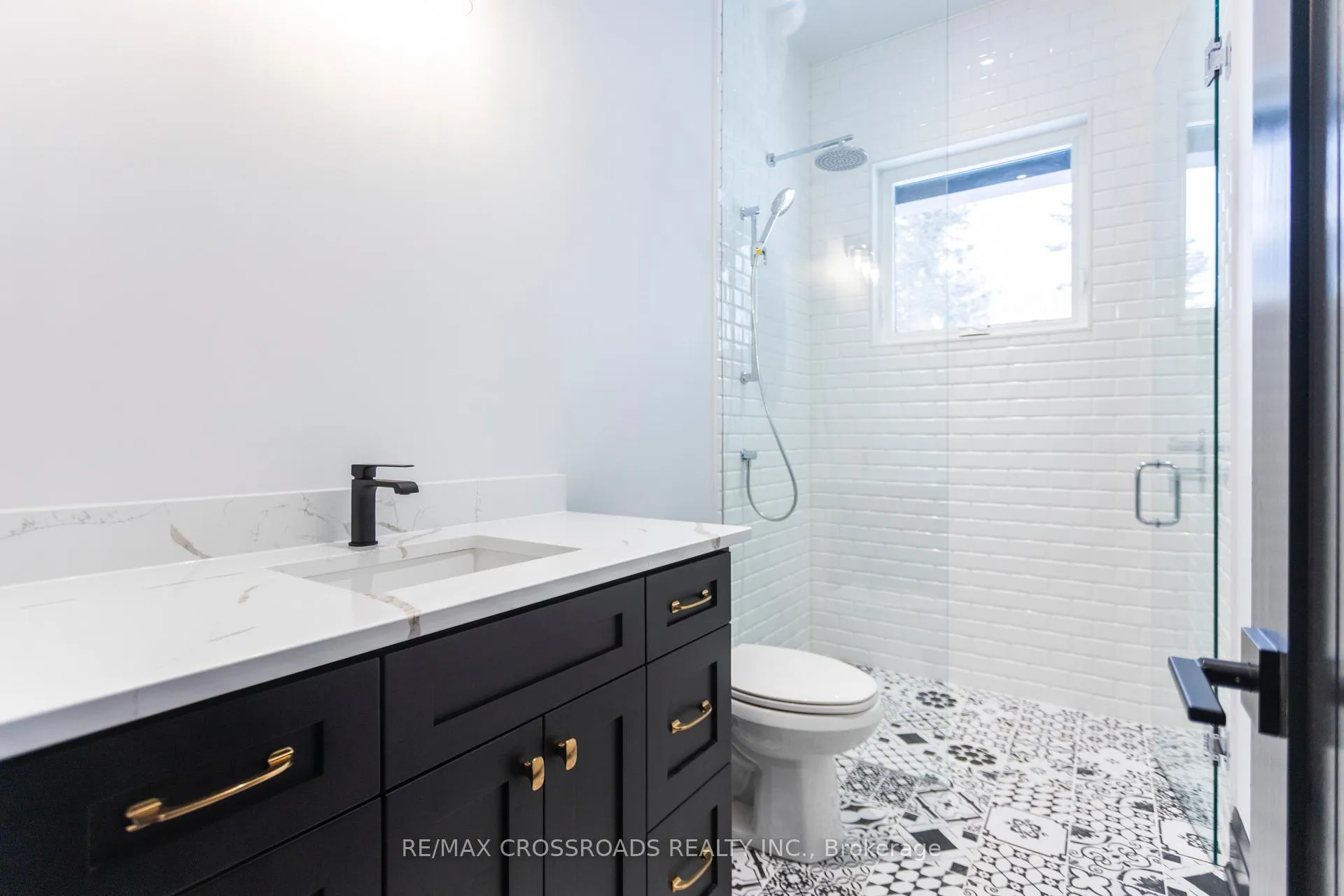 Photo 13 of 637 View Lake Road, Scugog, Rural Scugog — HOMEH