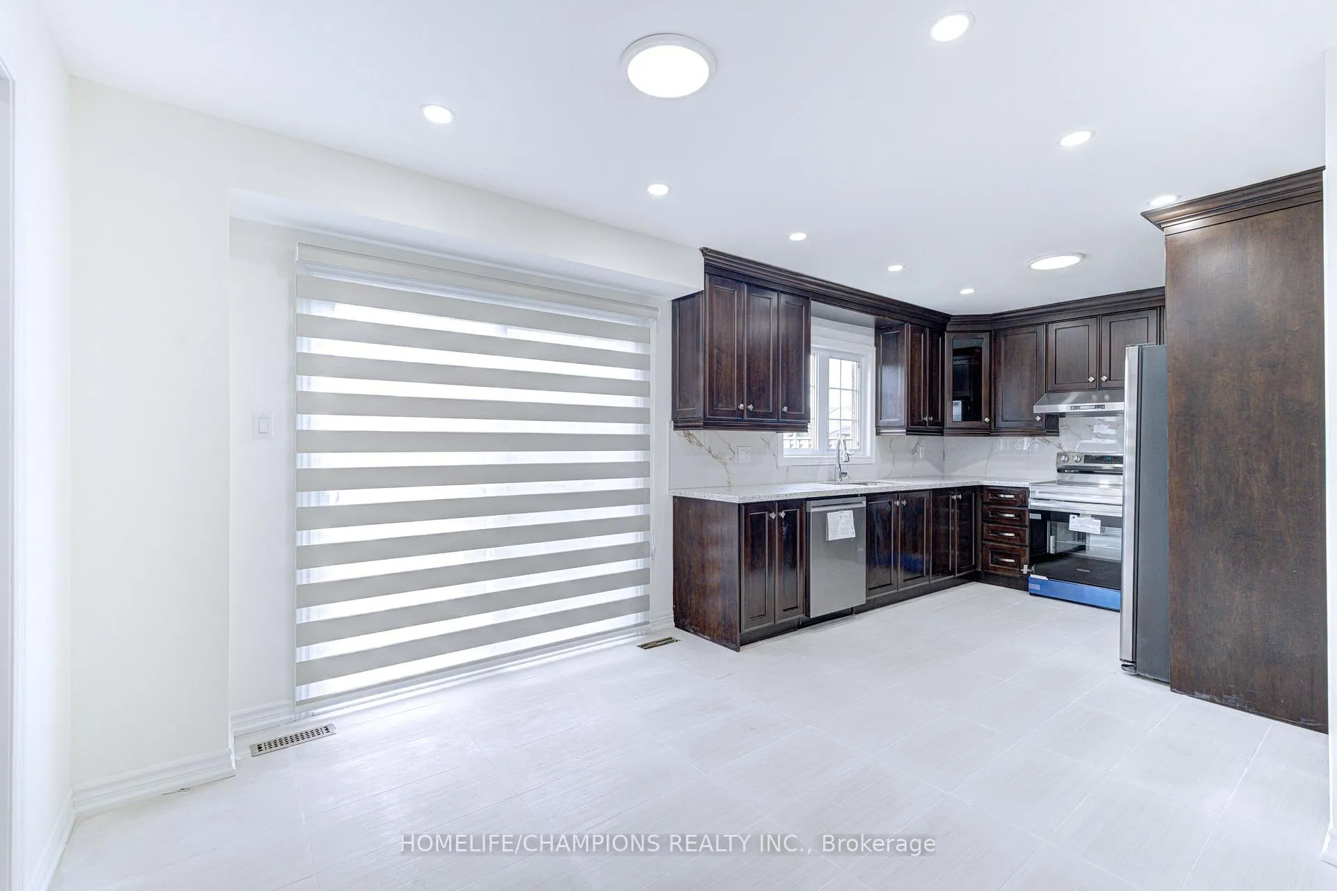 Photo 7 of 47 Randall Avenue, Markham, Milliken Mills East — HOMEH